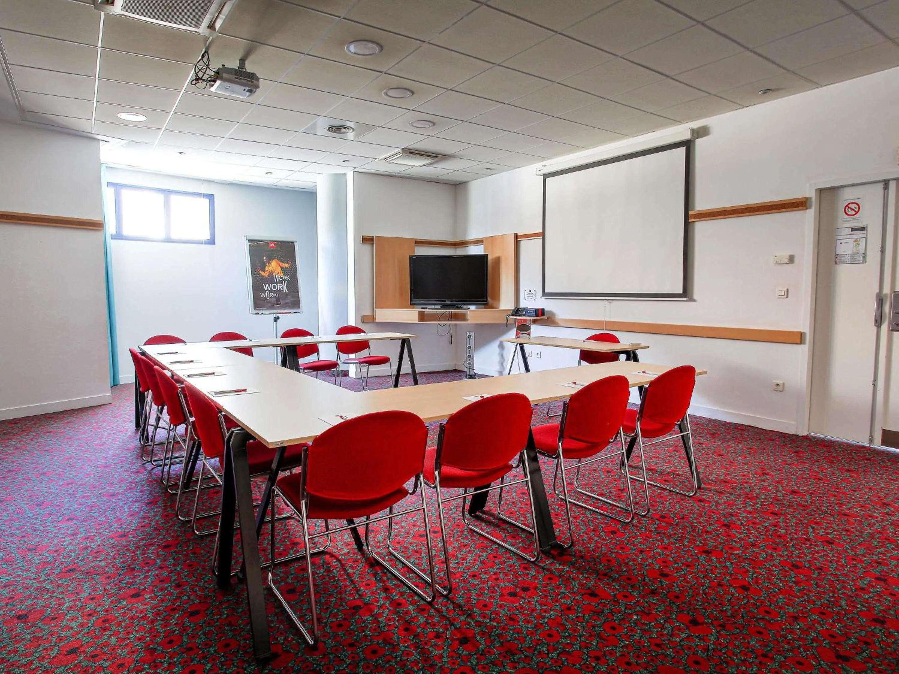 Meeting/conference room in ibis Marseille Centre Gare Saint Charles