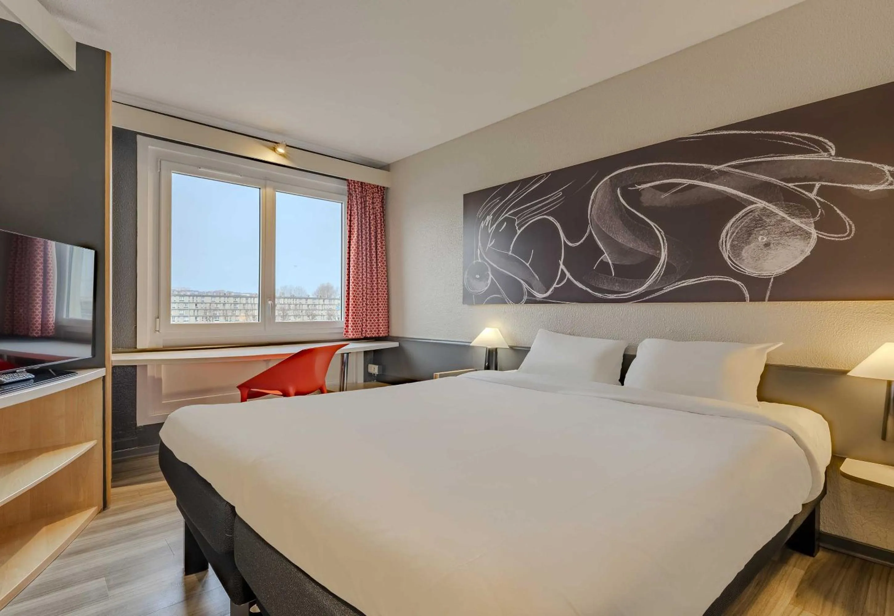 Bedroom, Bed in B&B HOTEL Boulogne-sur-Mer Centre Les Ports