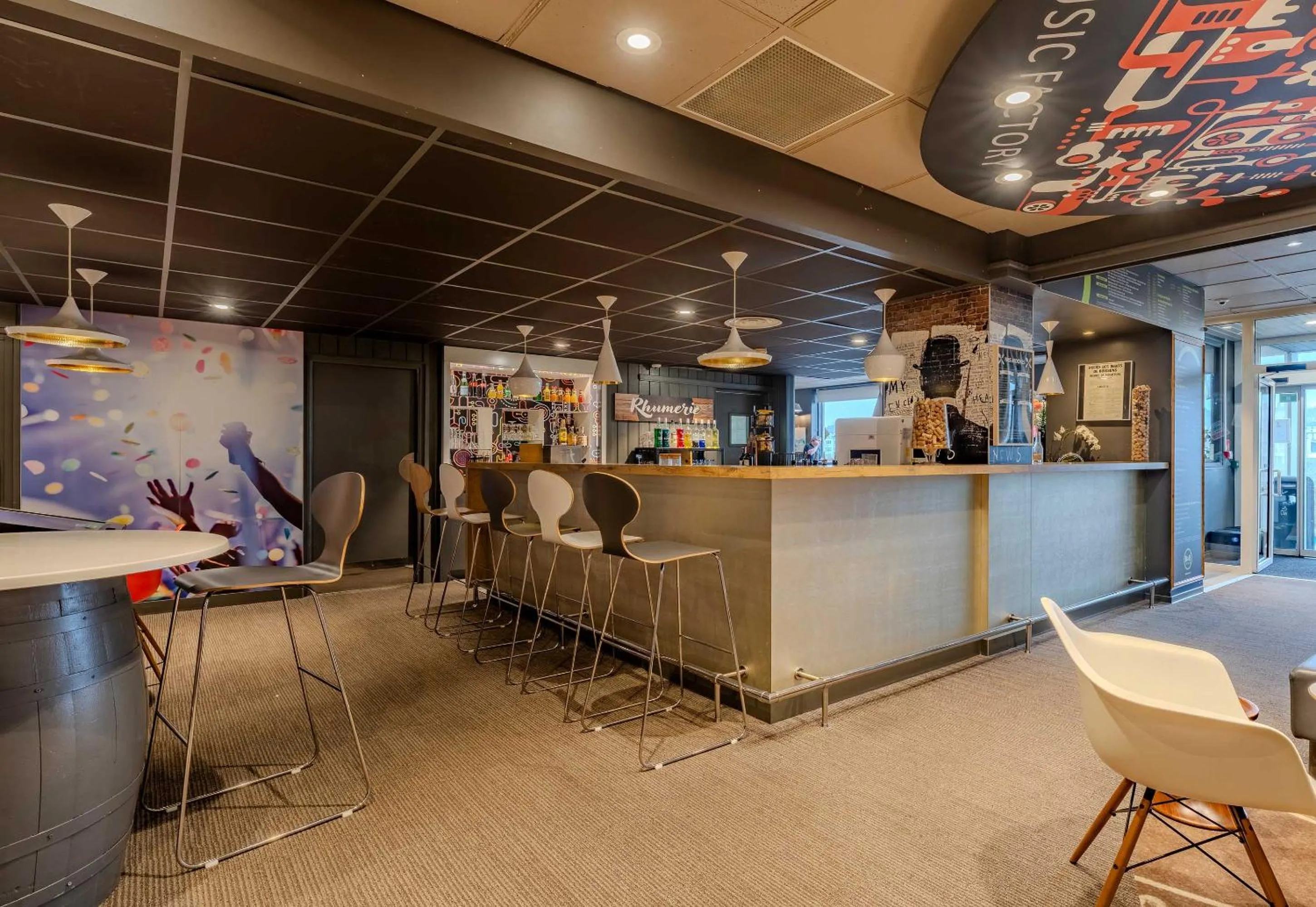 Lounge or bar in B&B HOTEL Boulogne-sur-Mer Centre Les Ports