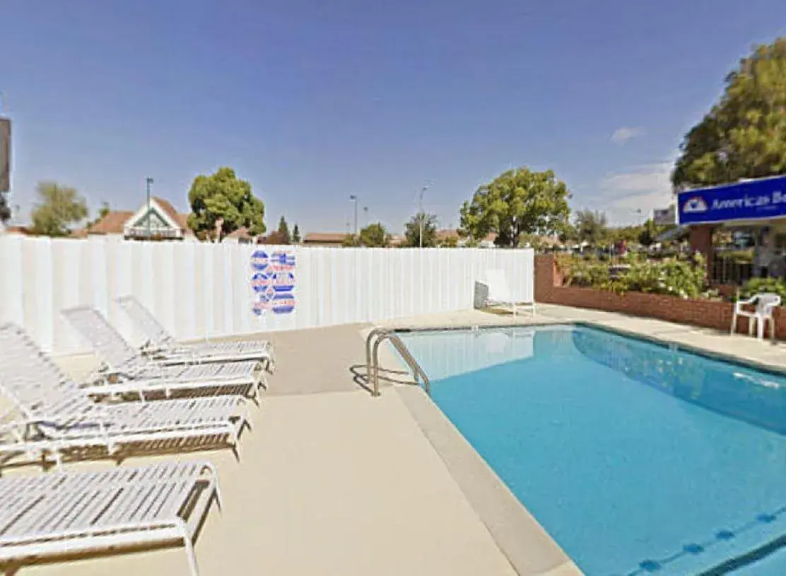 Swimming pool in Americas Best Value Inn - Livermore Swimming pool in Americas Best Value Inn - Livermore