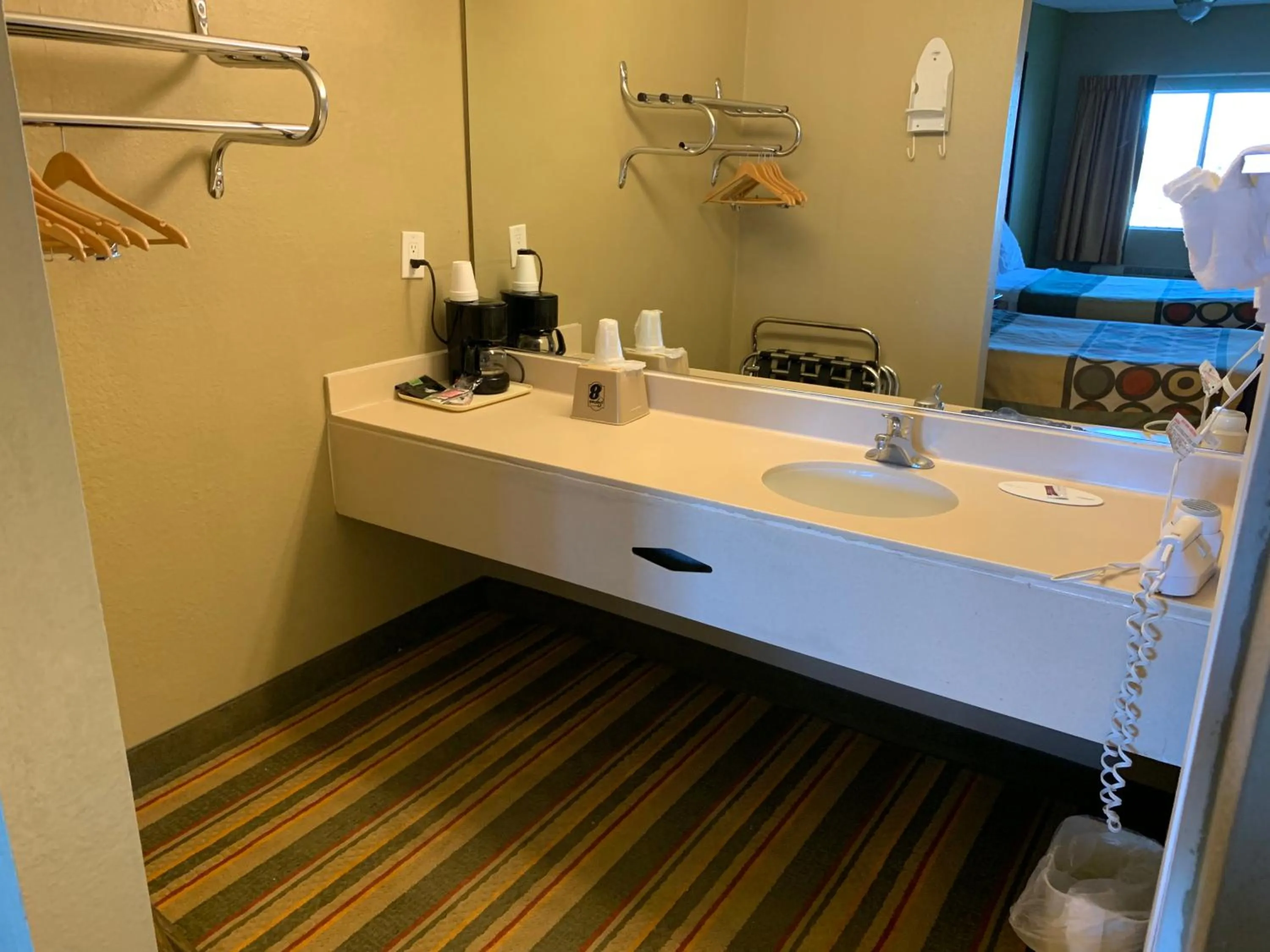 Super 8 by Wyndham Ridgecrest