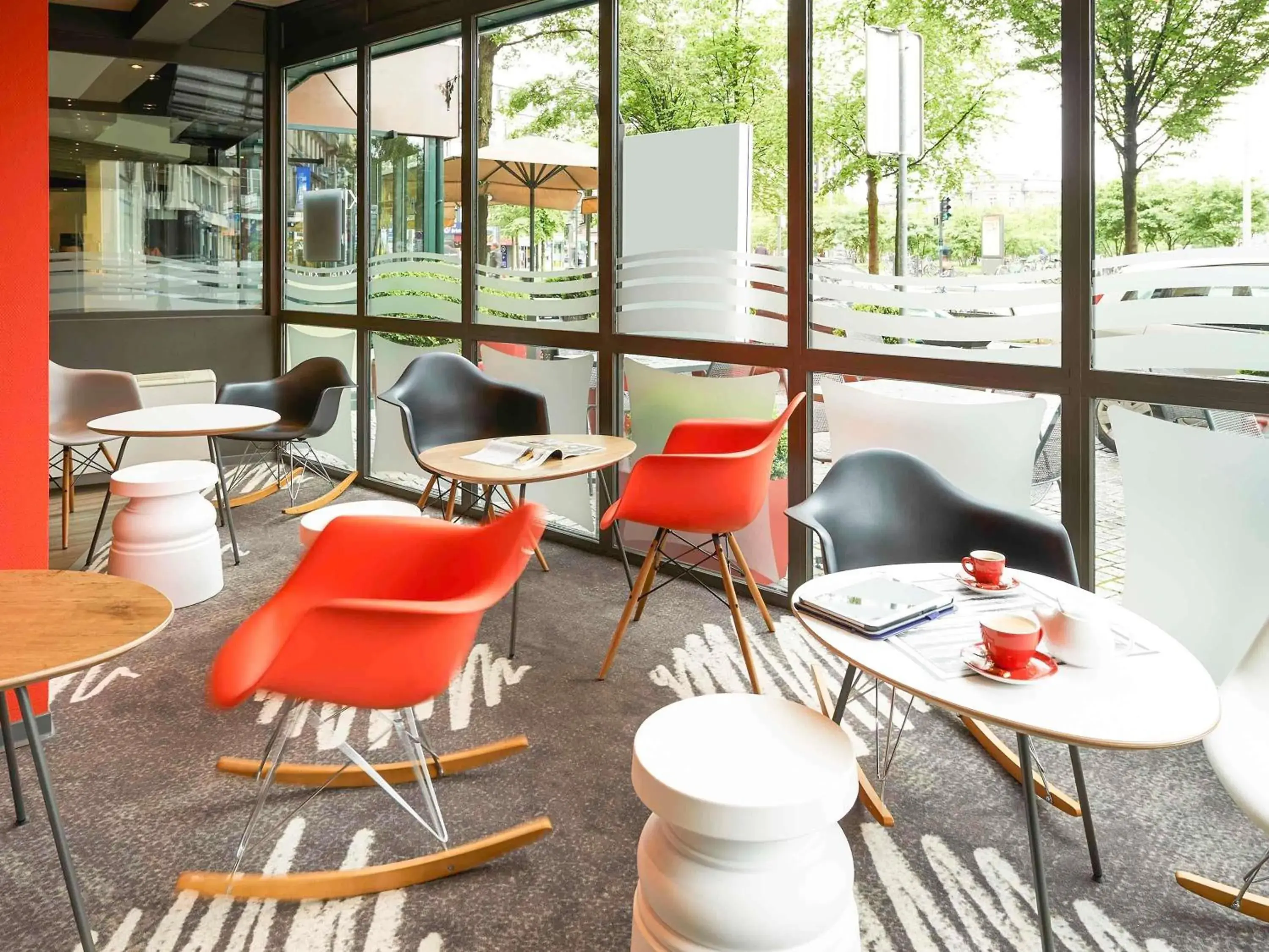 Lounge or bar in ibis Strasbourg Centre Gare Lounge or bar in ibis Strasbourg Centre Gare