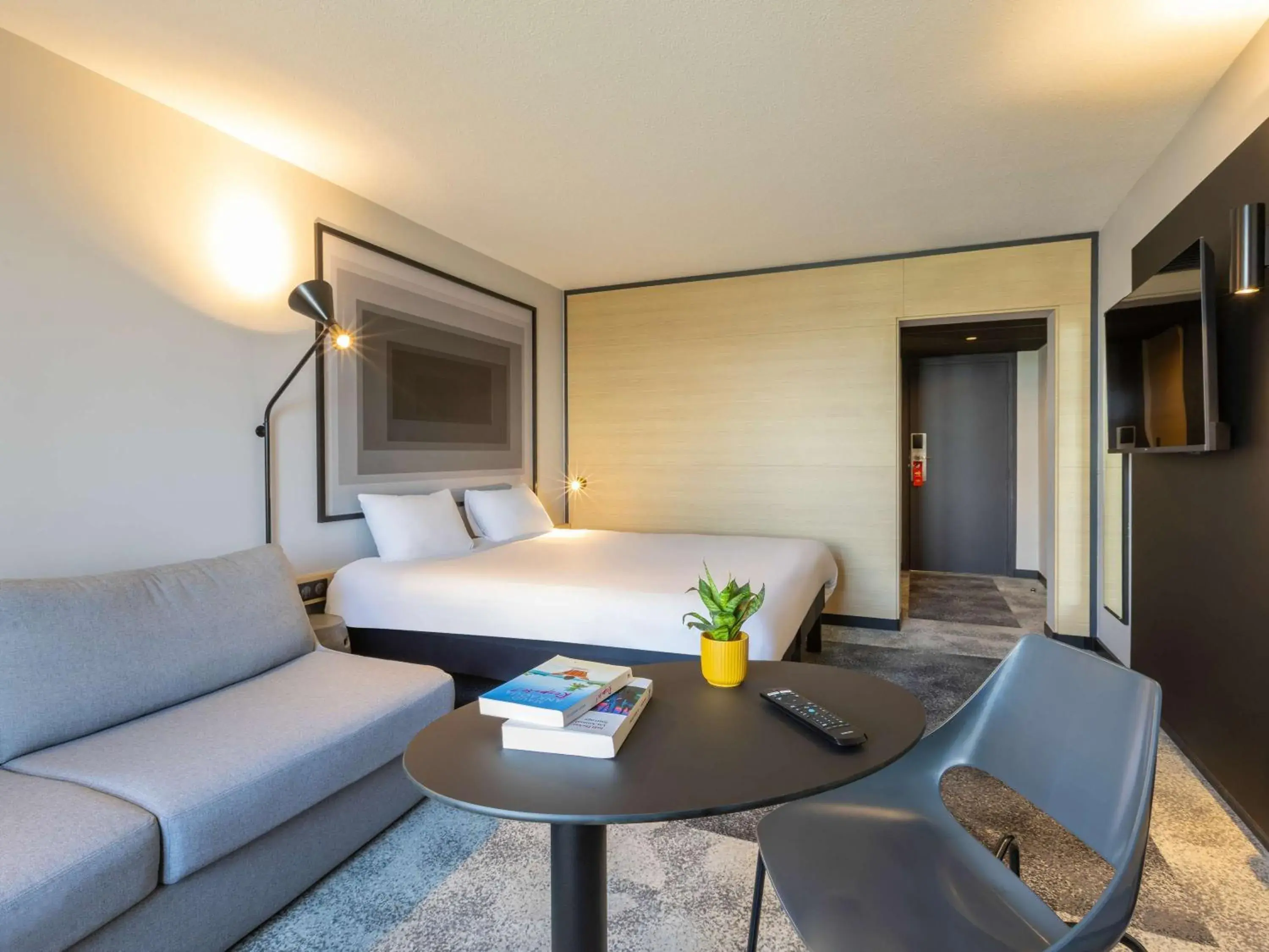 Bedroom in ibis Strasbourg Centre Gare Bedroom in ibis Strasbourg Centre Gare