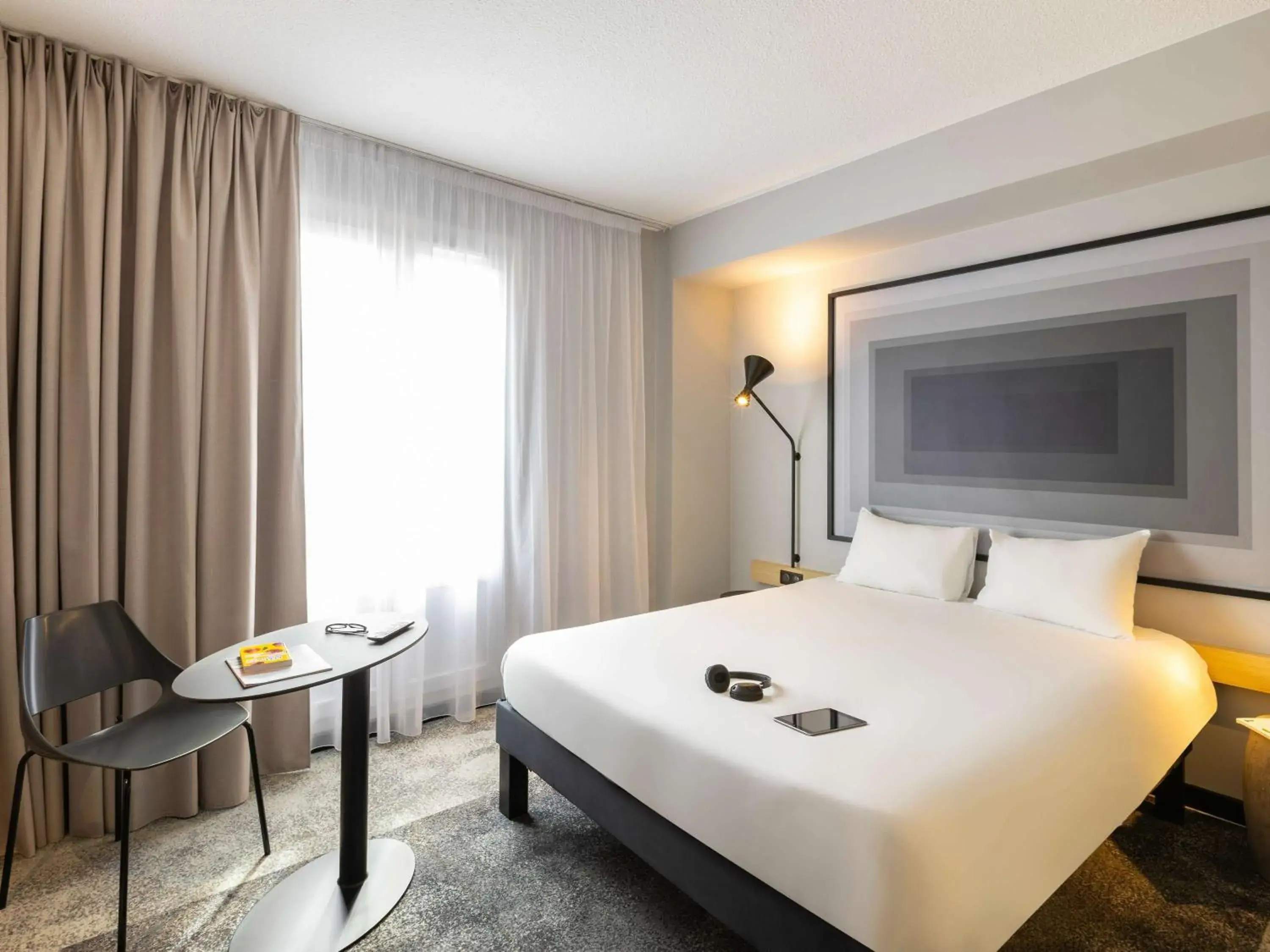 Bedroom, Bed in ibis Strasbourg Centre Gare Bedroom, Bed in ibis Strasbourg Centre Gare