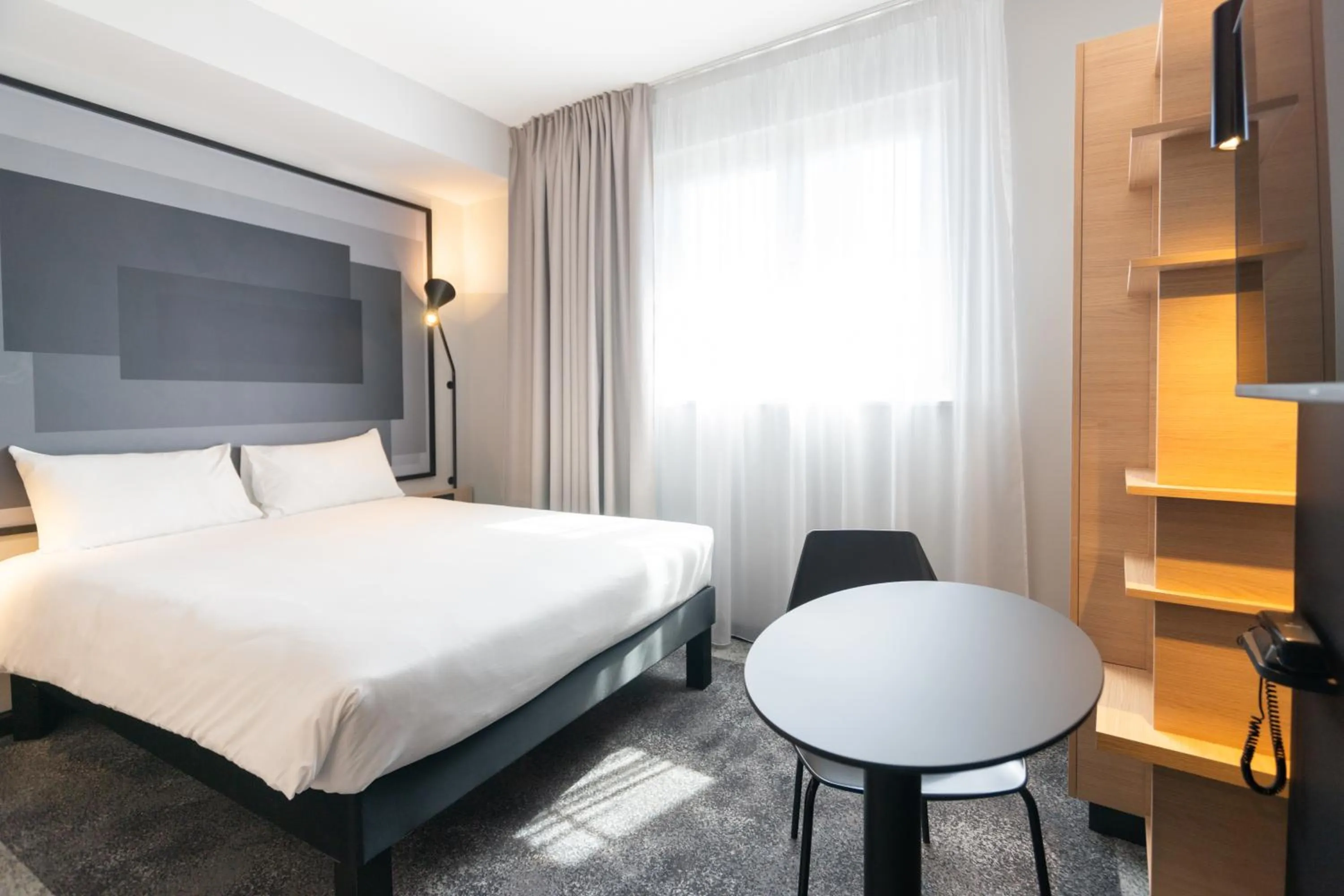 Bed in ibis Strasbourg Centre Gare