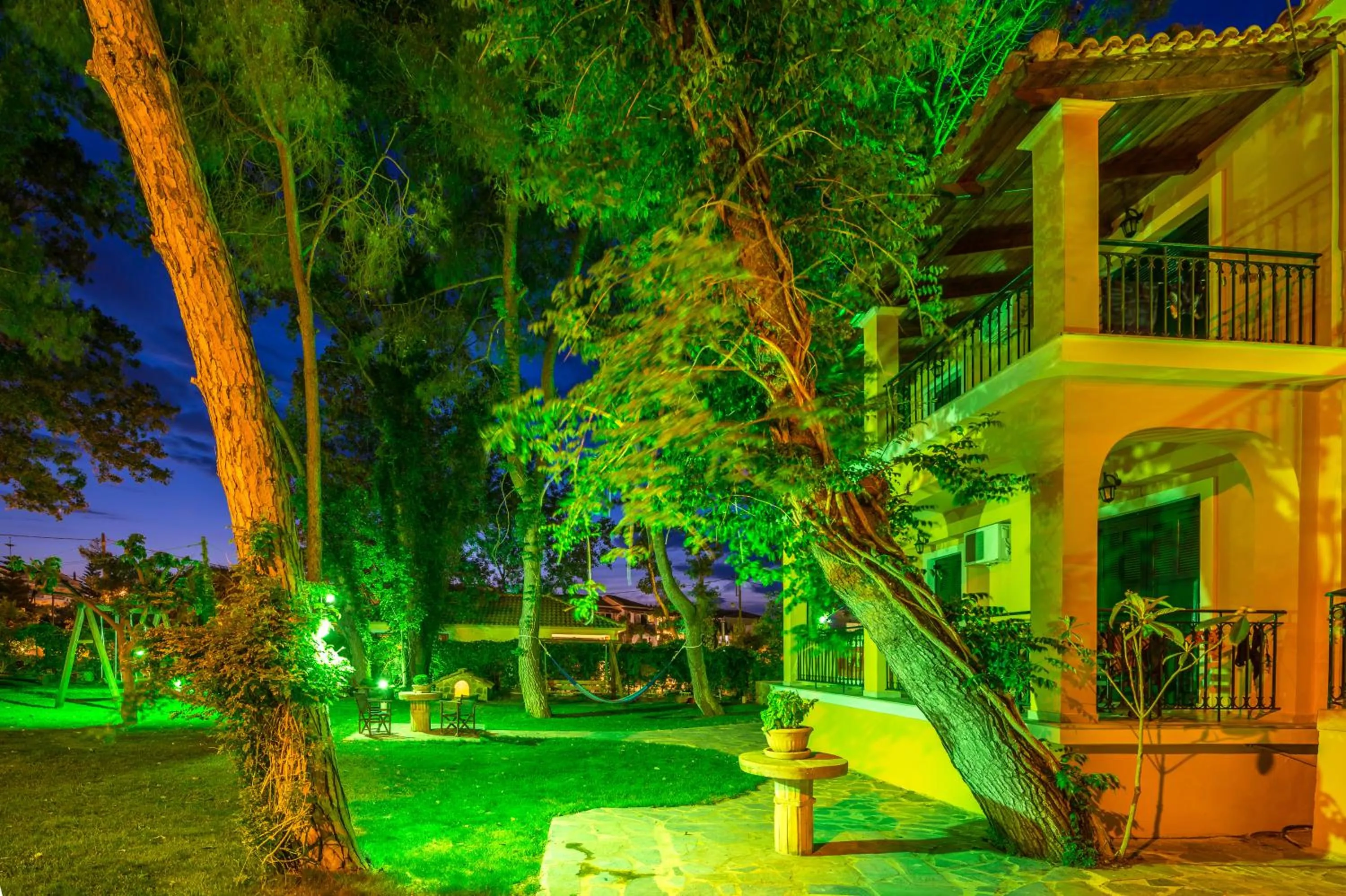 Garden in Zarkadis Beach Apartments