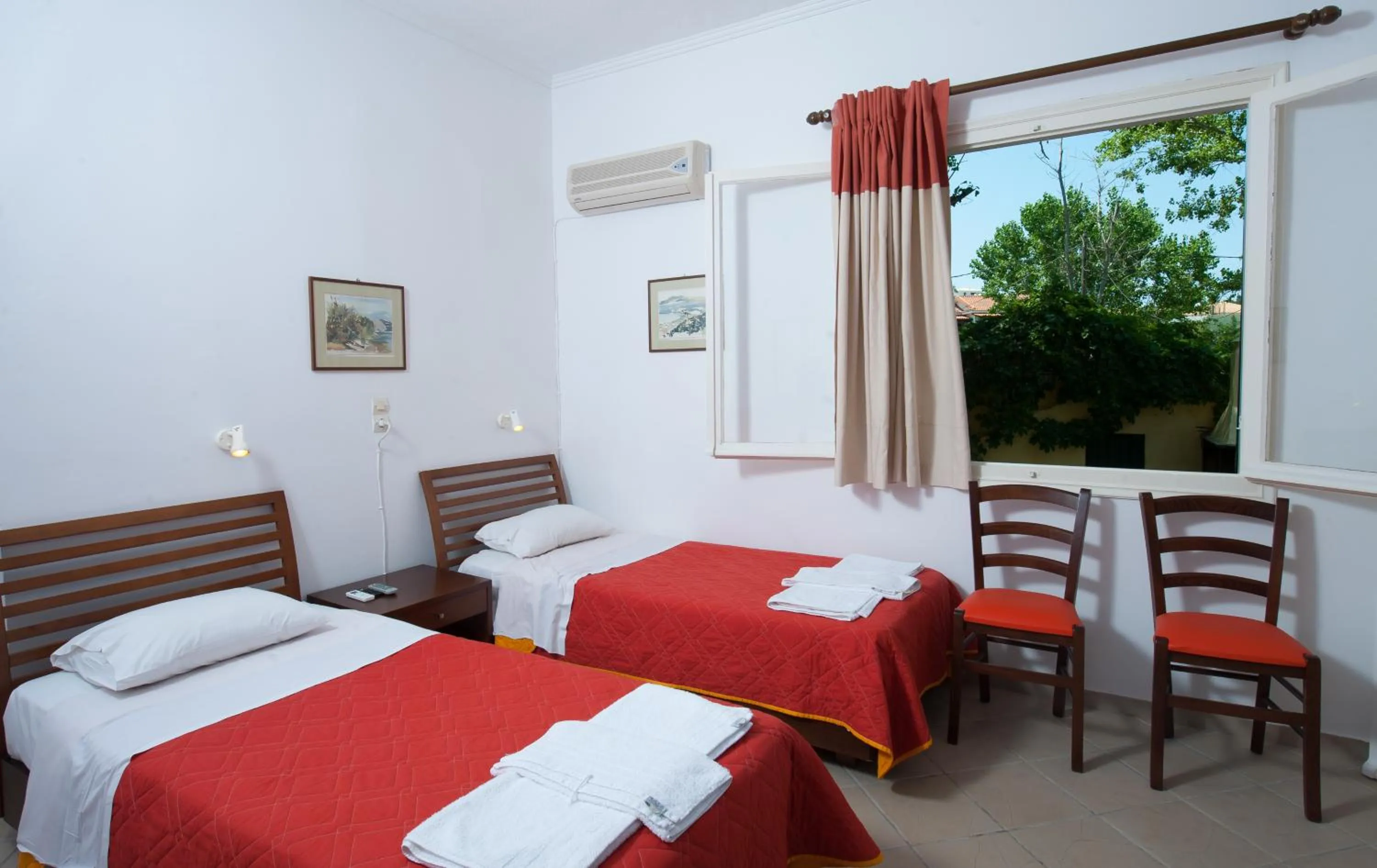 Photo of the whole room, Bed in Zarkadis Beach Apartments