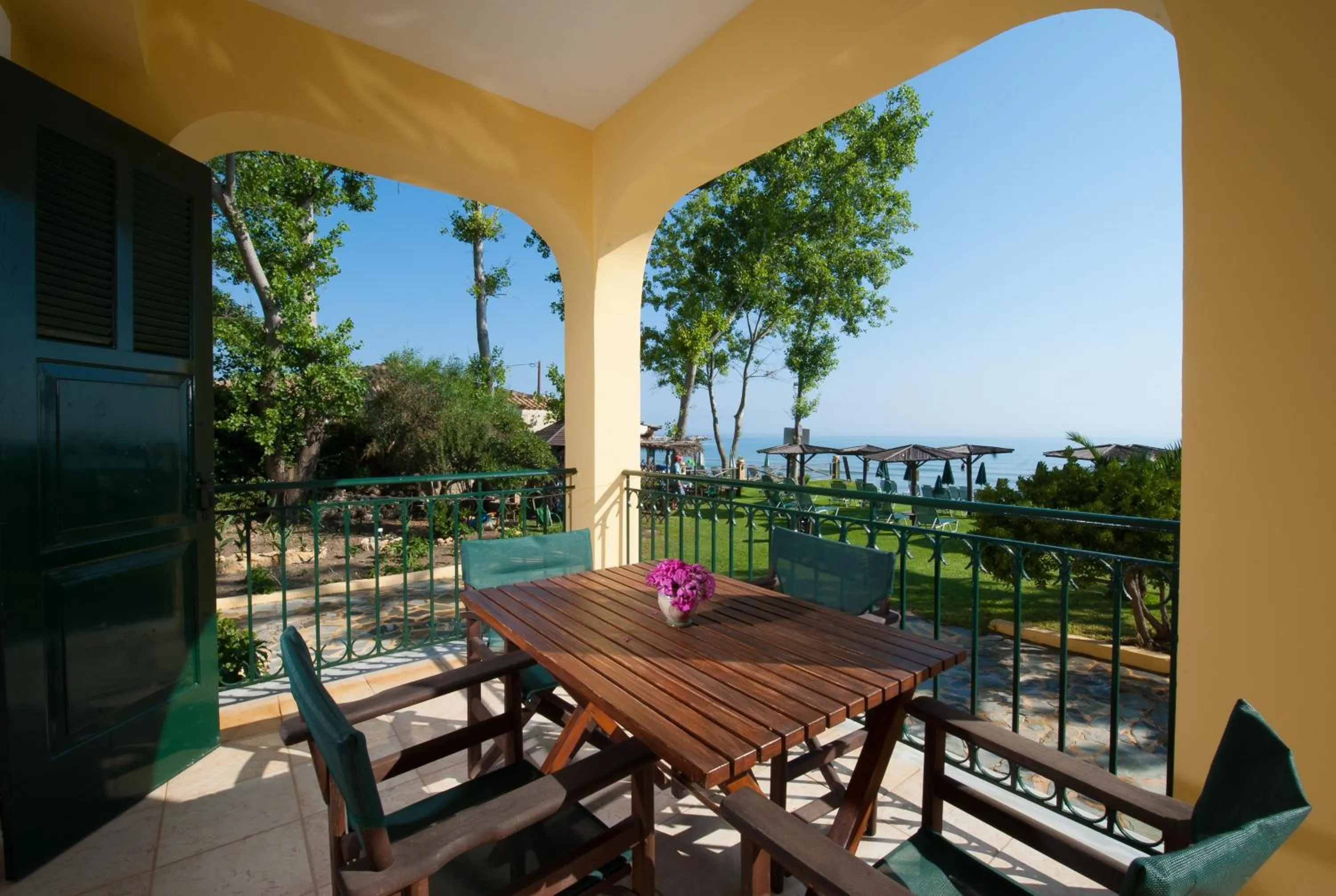 Balcony/Terrace in Zarkadis Beach Apartments