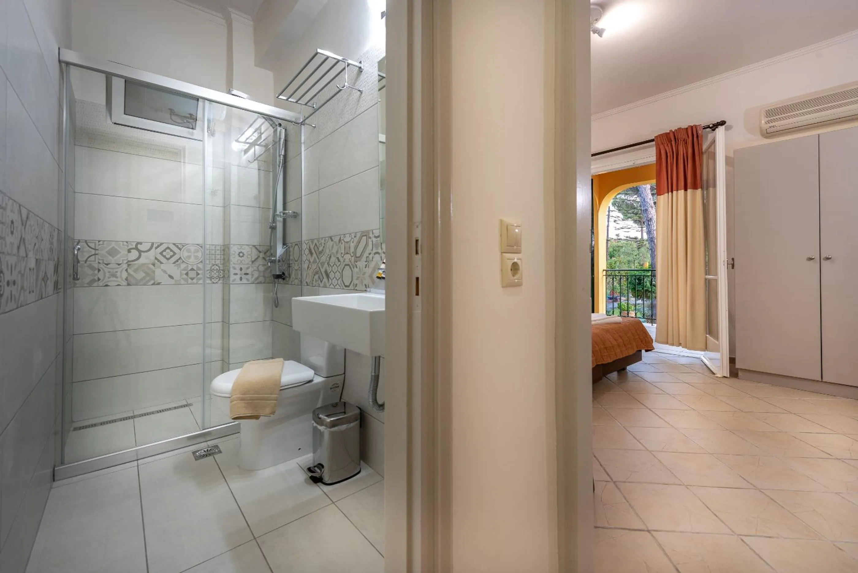 Zarkadis Beach Apartments