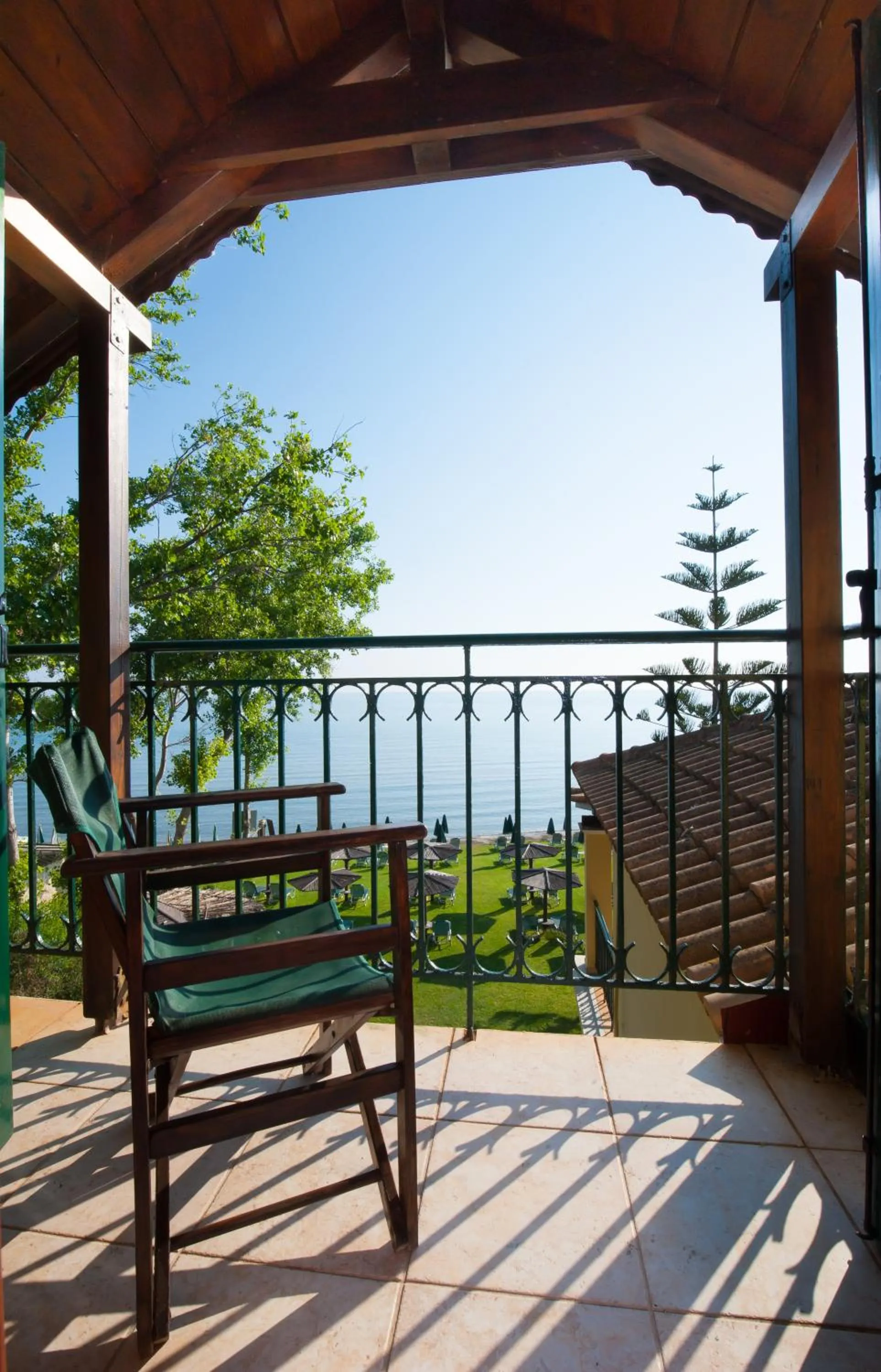 Day in Zarkadis Beach Apartments