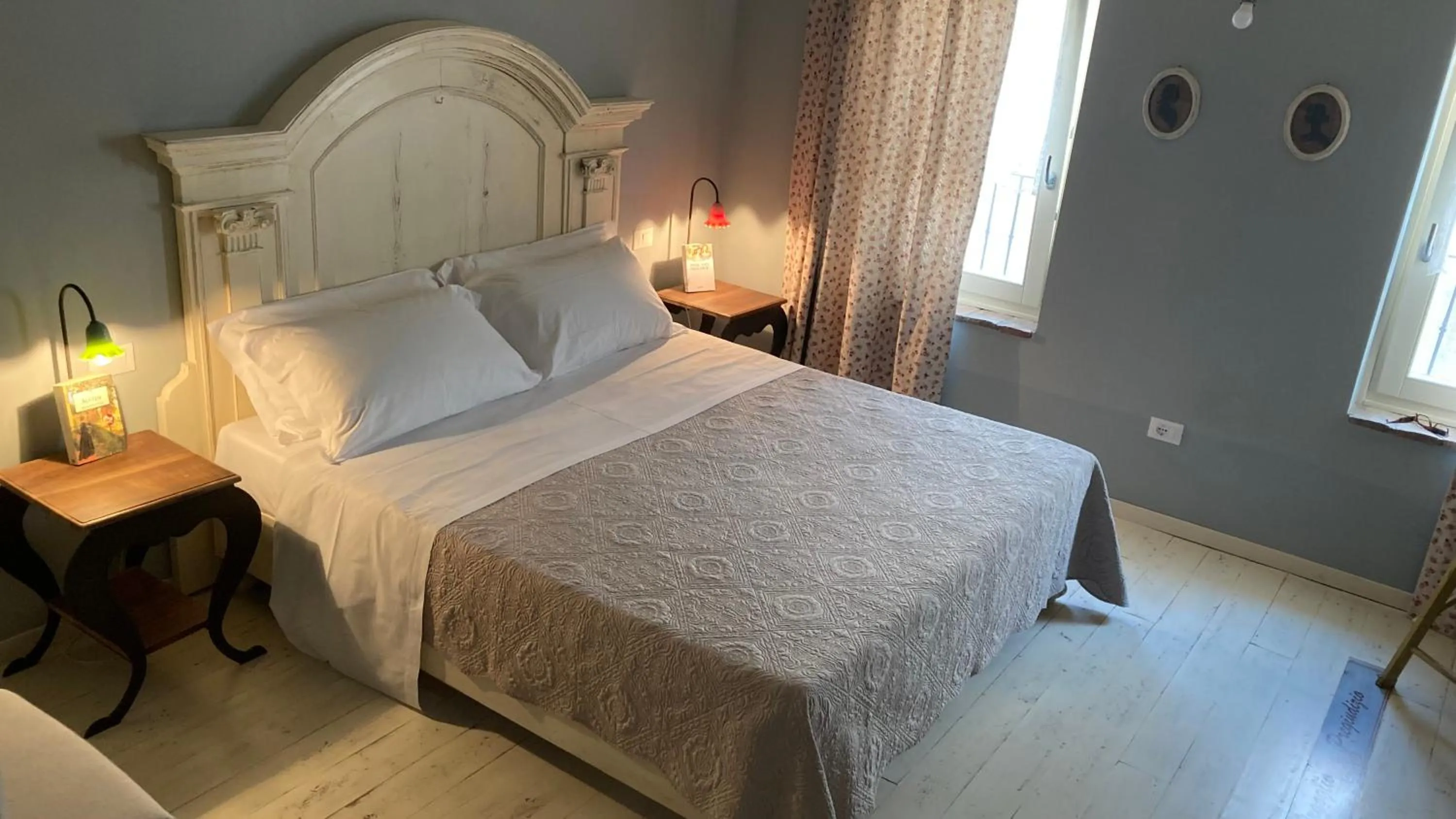 Bed in B&B Antique Maison