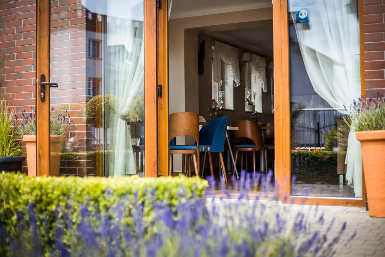 Facade/entrance in Willa Arkadia