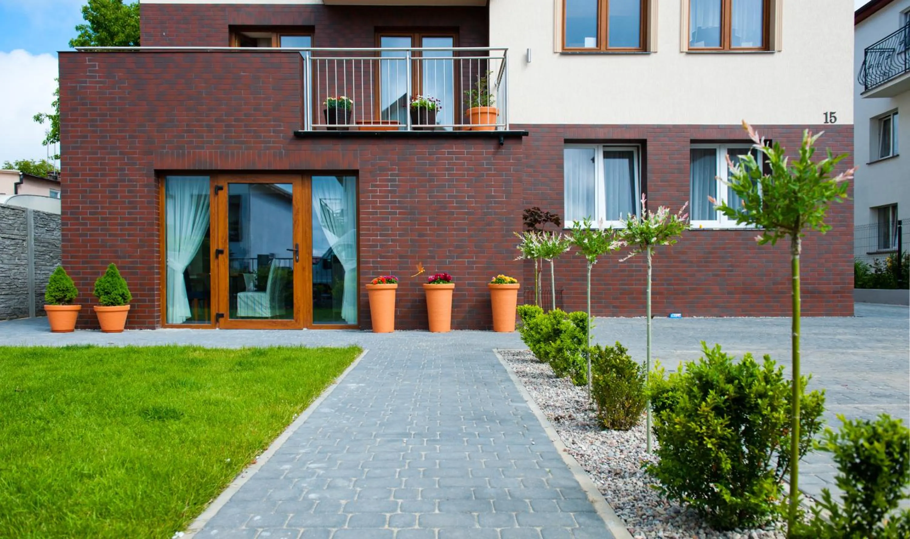 Facade/entrance in Willa Arkadia