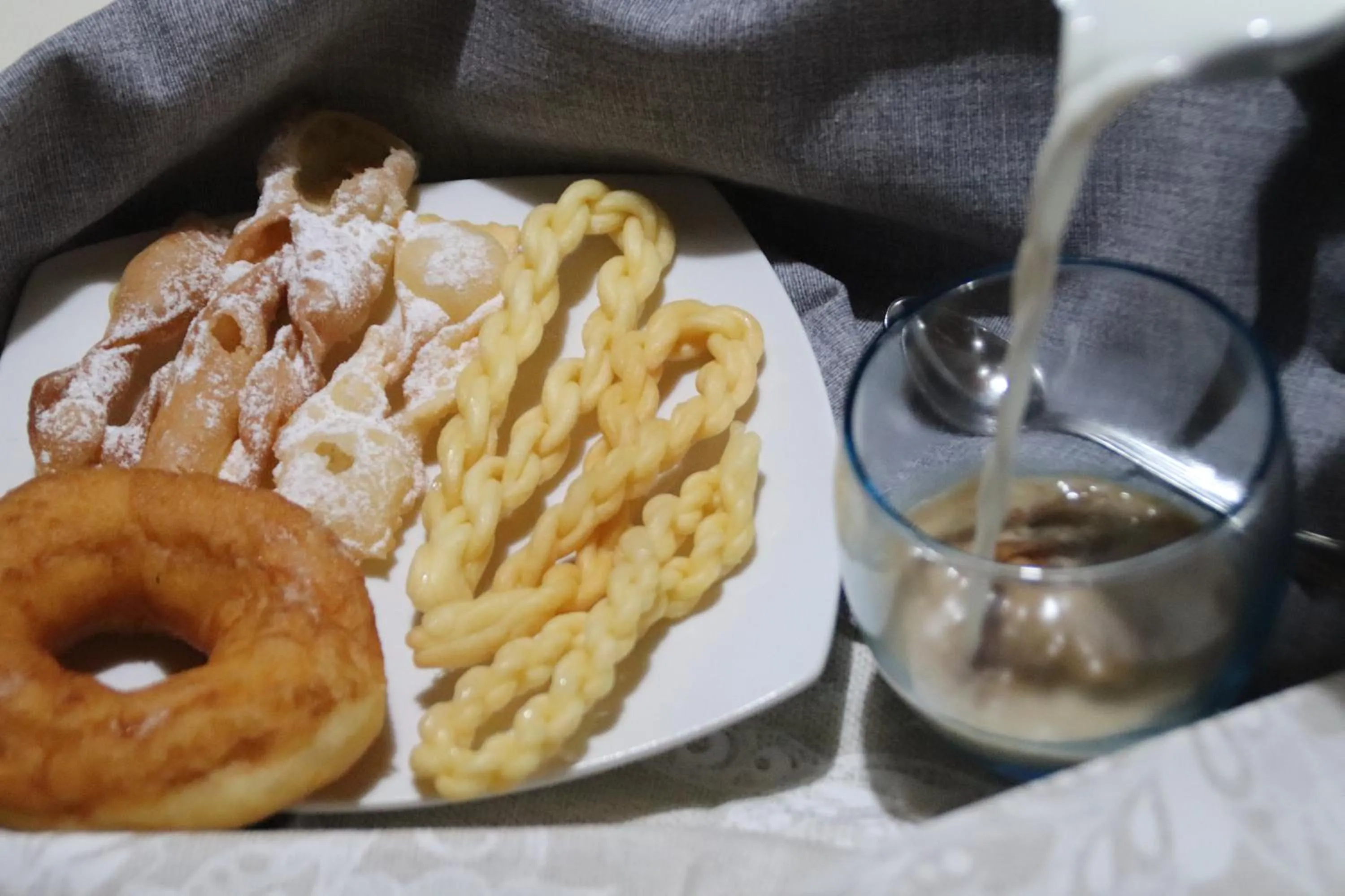 Breakfast in Santu Bustianu