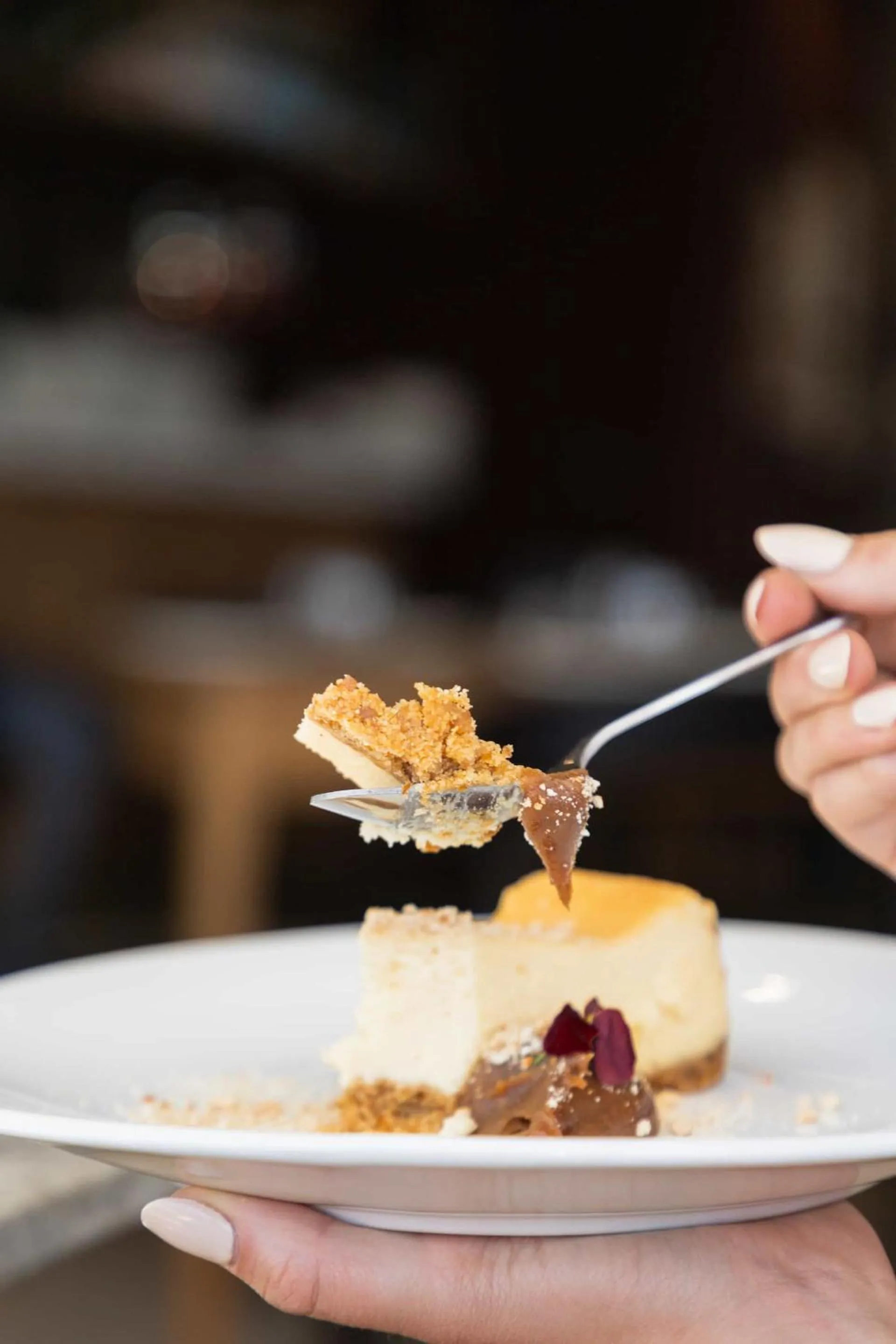 Restaurant/places to eat in Latitude Aparthotel by Totalstay