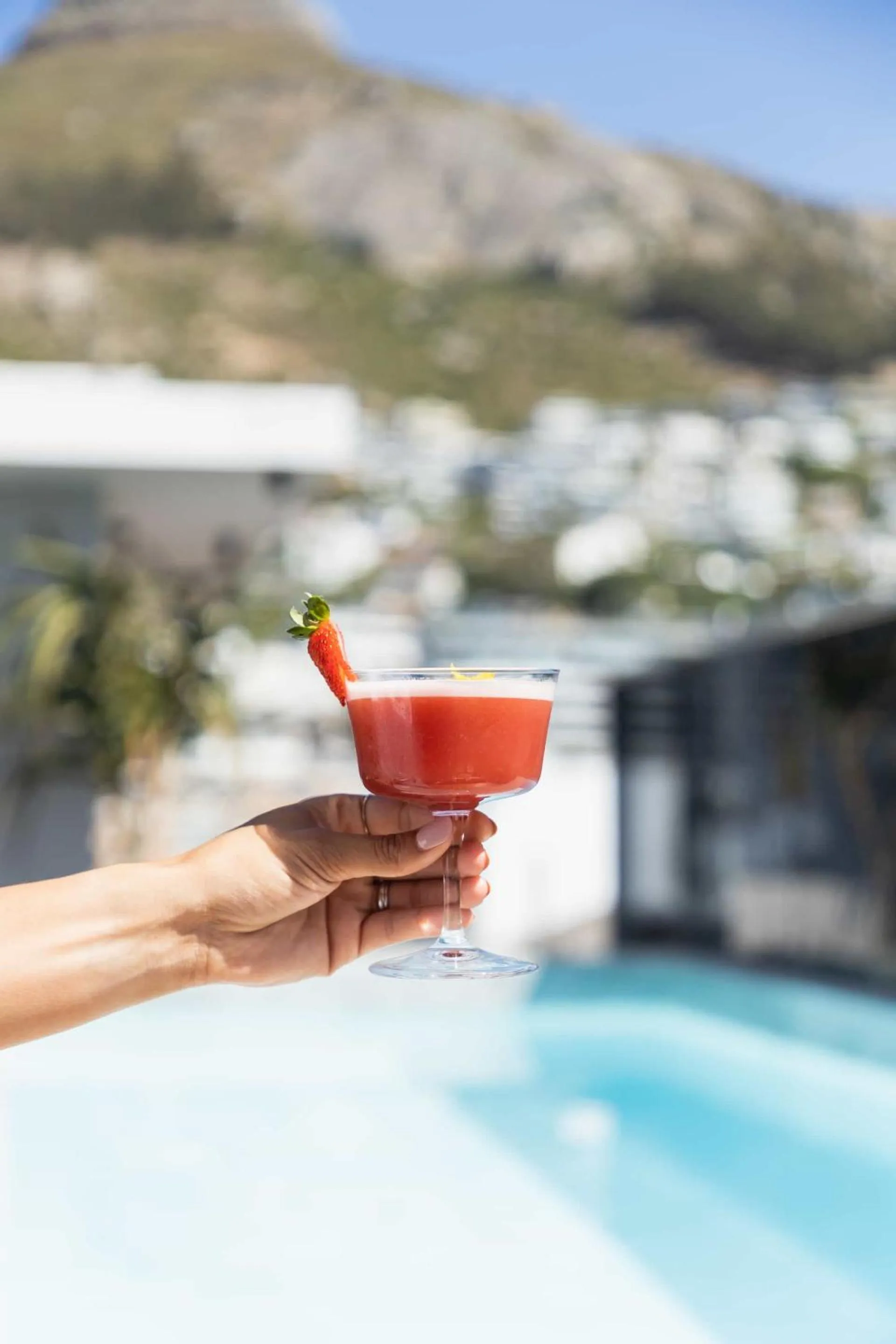 Restaurant/places to eat in Latitude Aparthotel by Totalstay