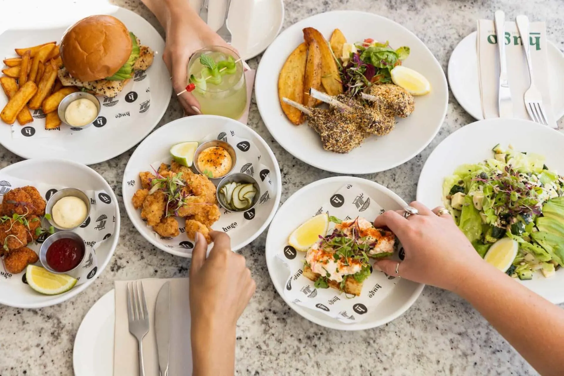 Restaurant/places to eat in Latitude Aparthotel by Totalstay