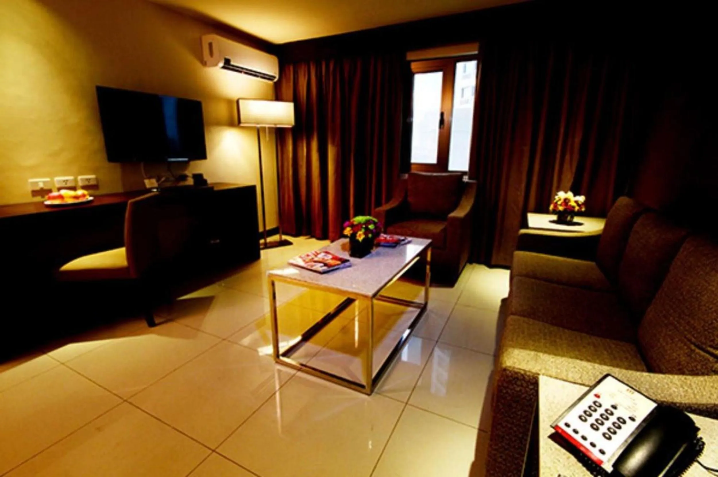 Balcony/Terrace in Mandarin Plaza Hotel