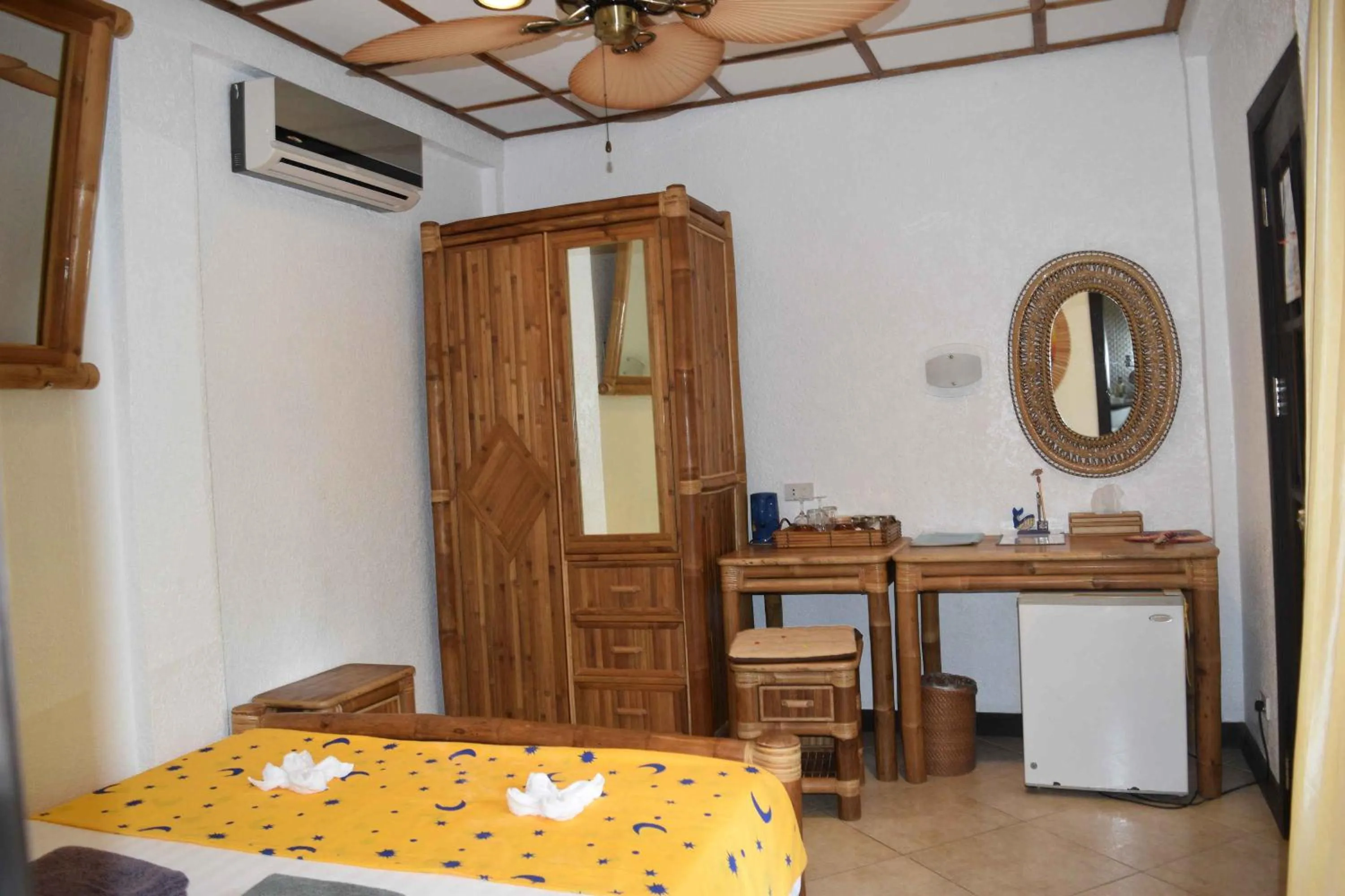 Other, Bed in Dolphin House Resort Moalboal