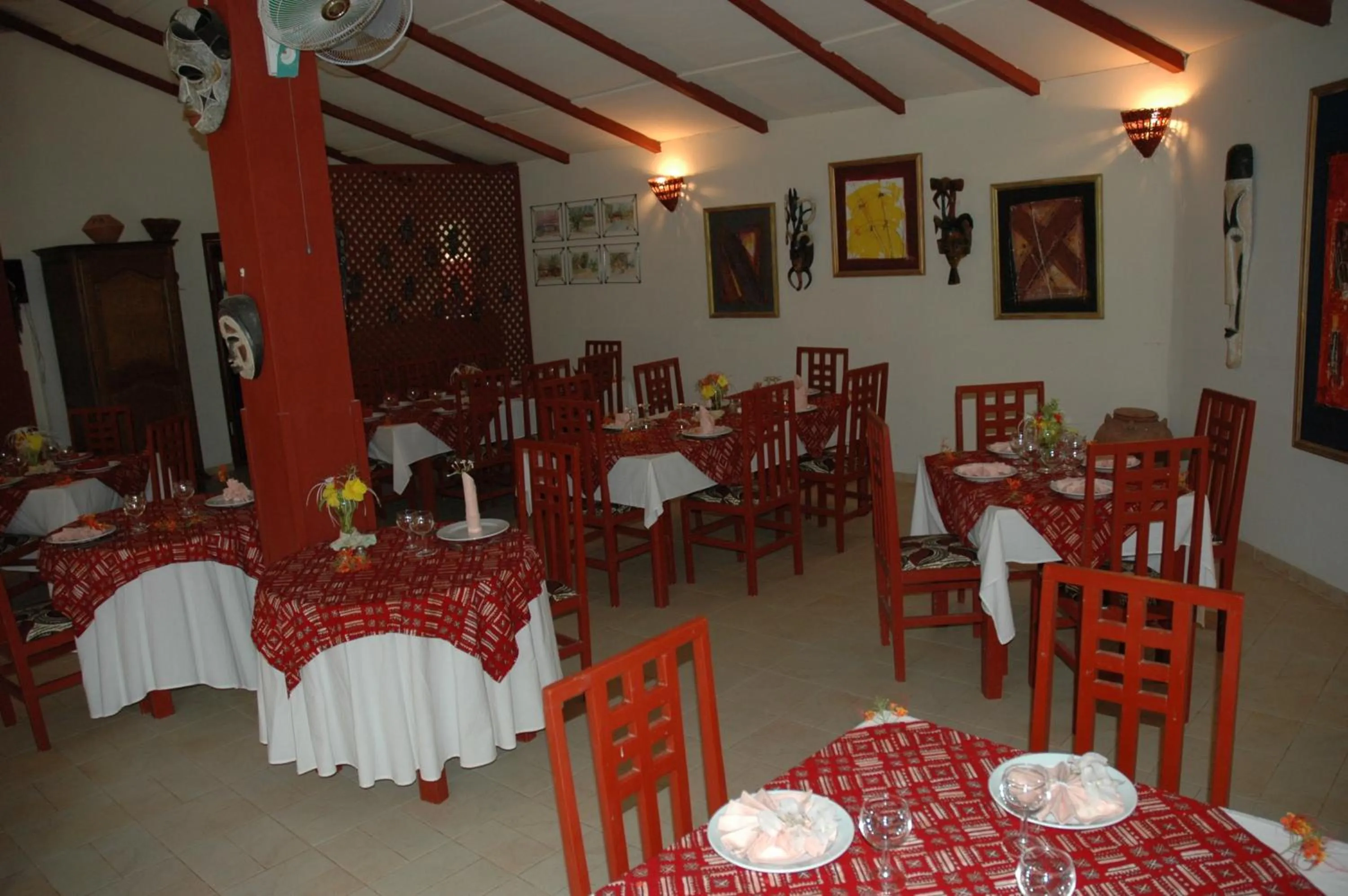 Restaurant/places to eat in Diamarek Hotel Sur La Plage