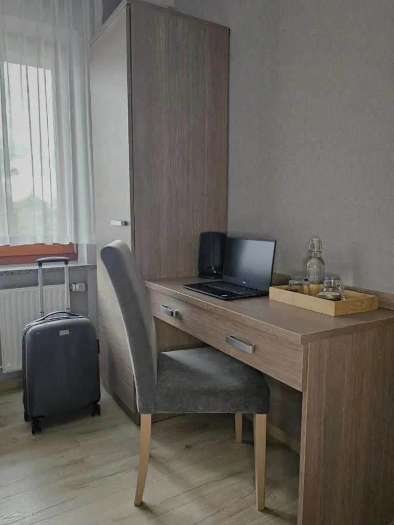 Restauracja i Noclegi Pod Kasztanami