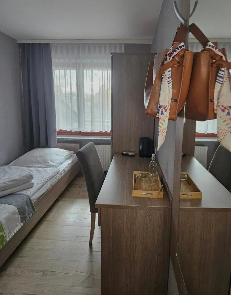 Restauracja i Noclegi Pod Kasztanami