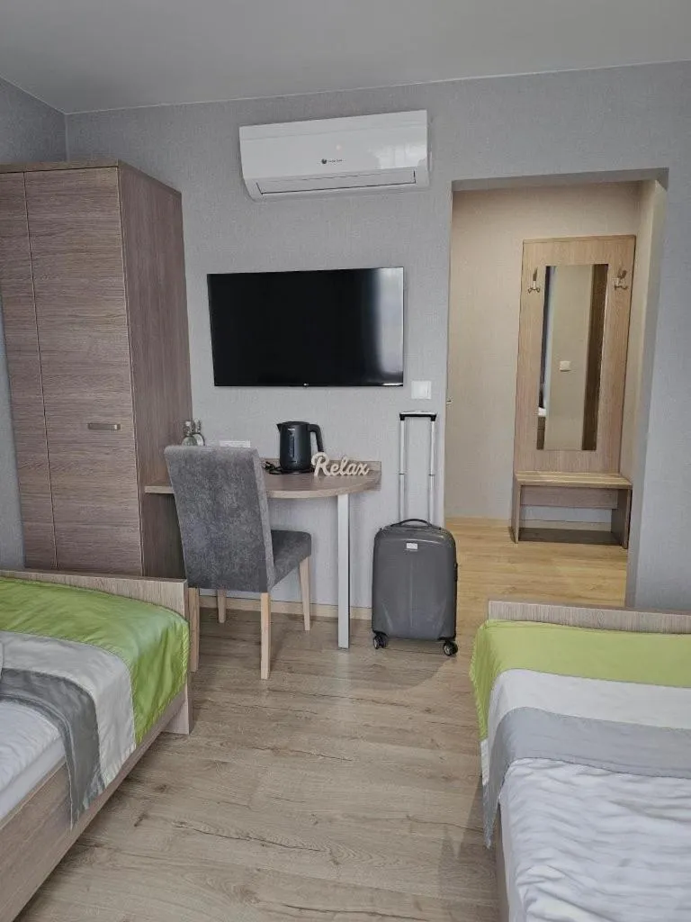 Restauracja i Noclegi Pod Kasztanami