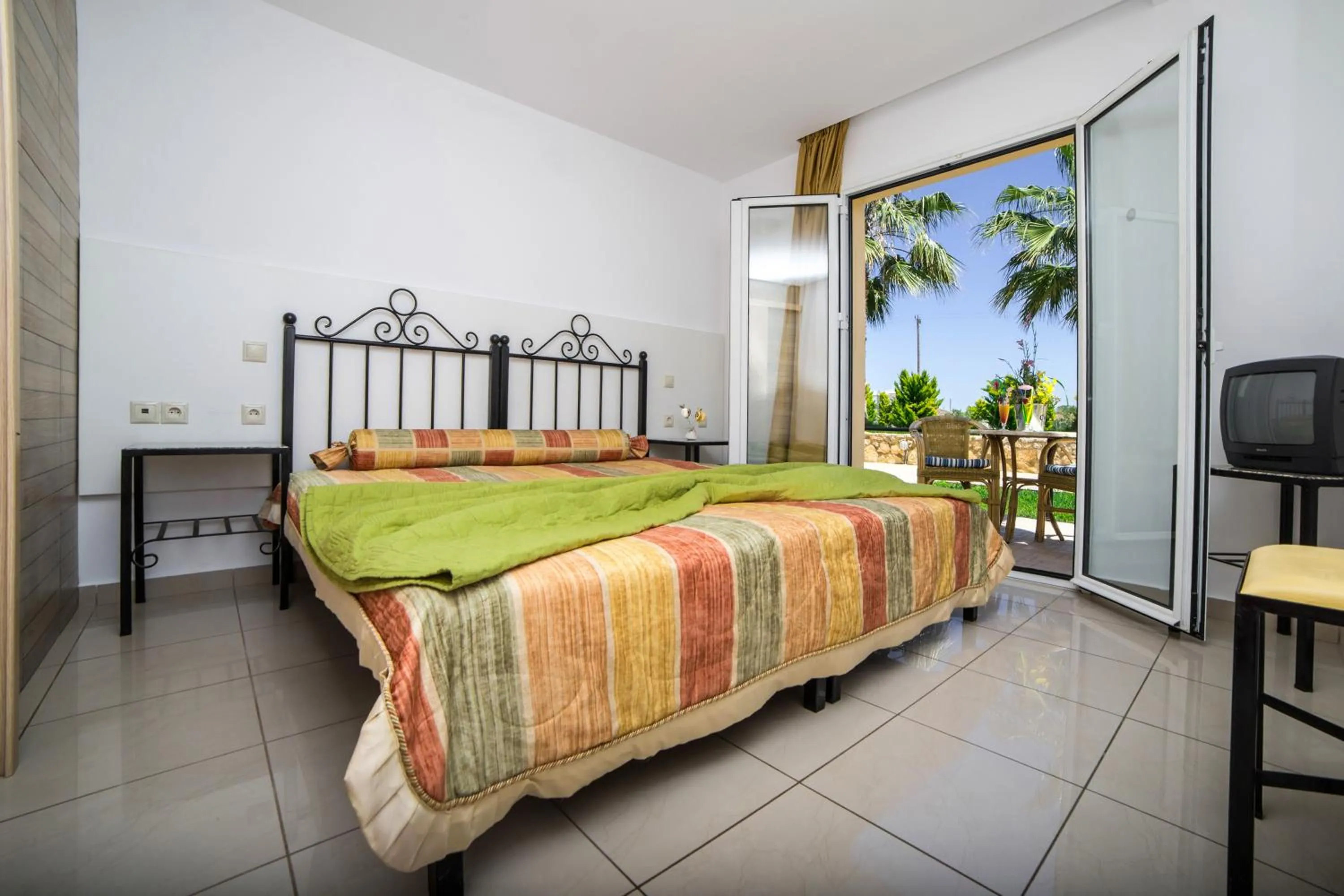 Bedroom, Bed in Real Palace