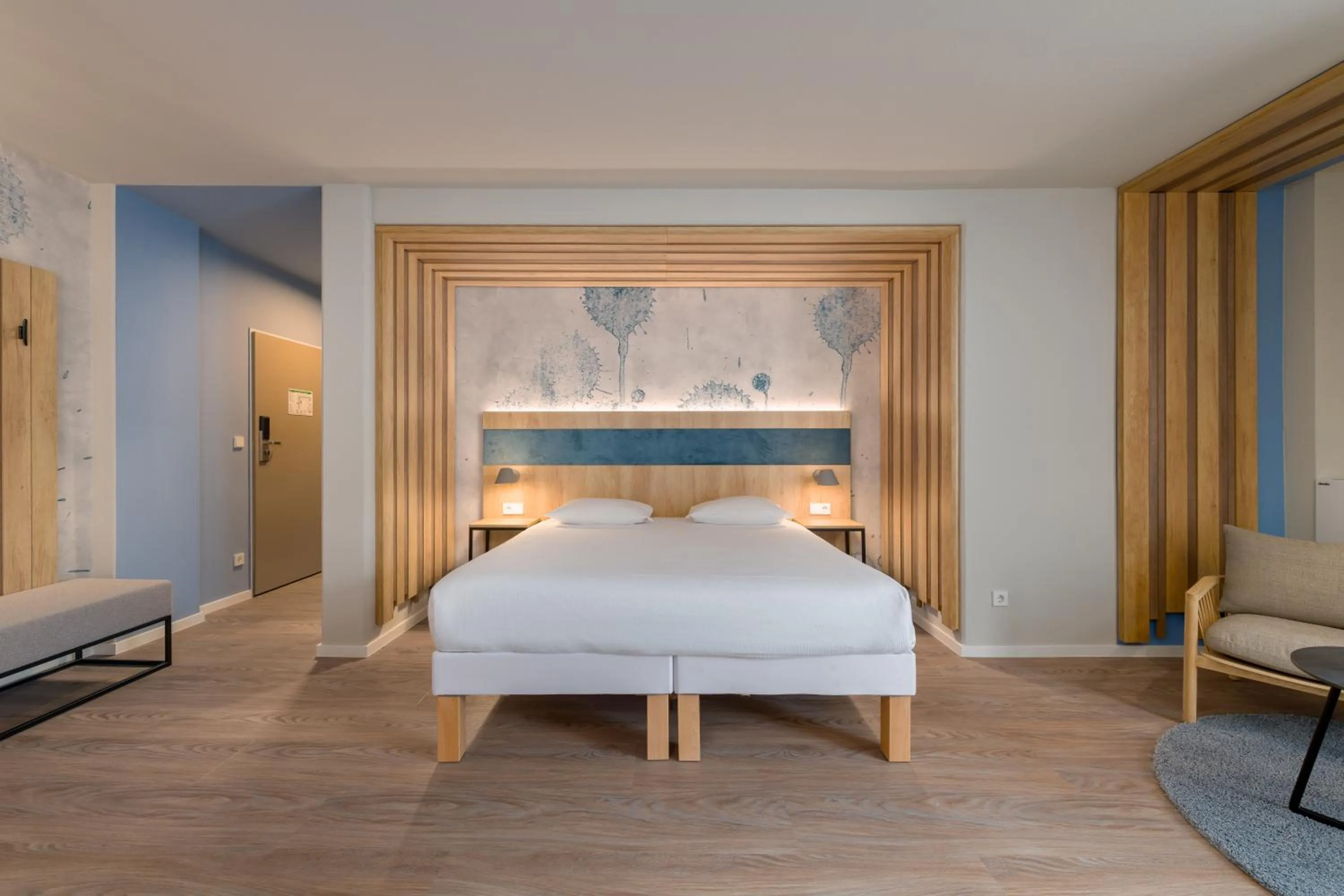 Photo of the whole room, Bed in Ibis Styles Regensburg