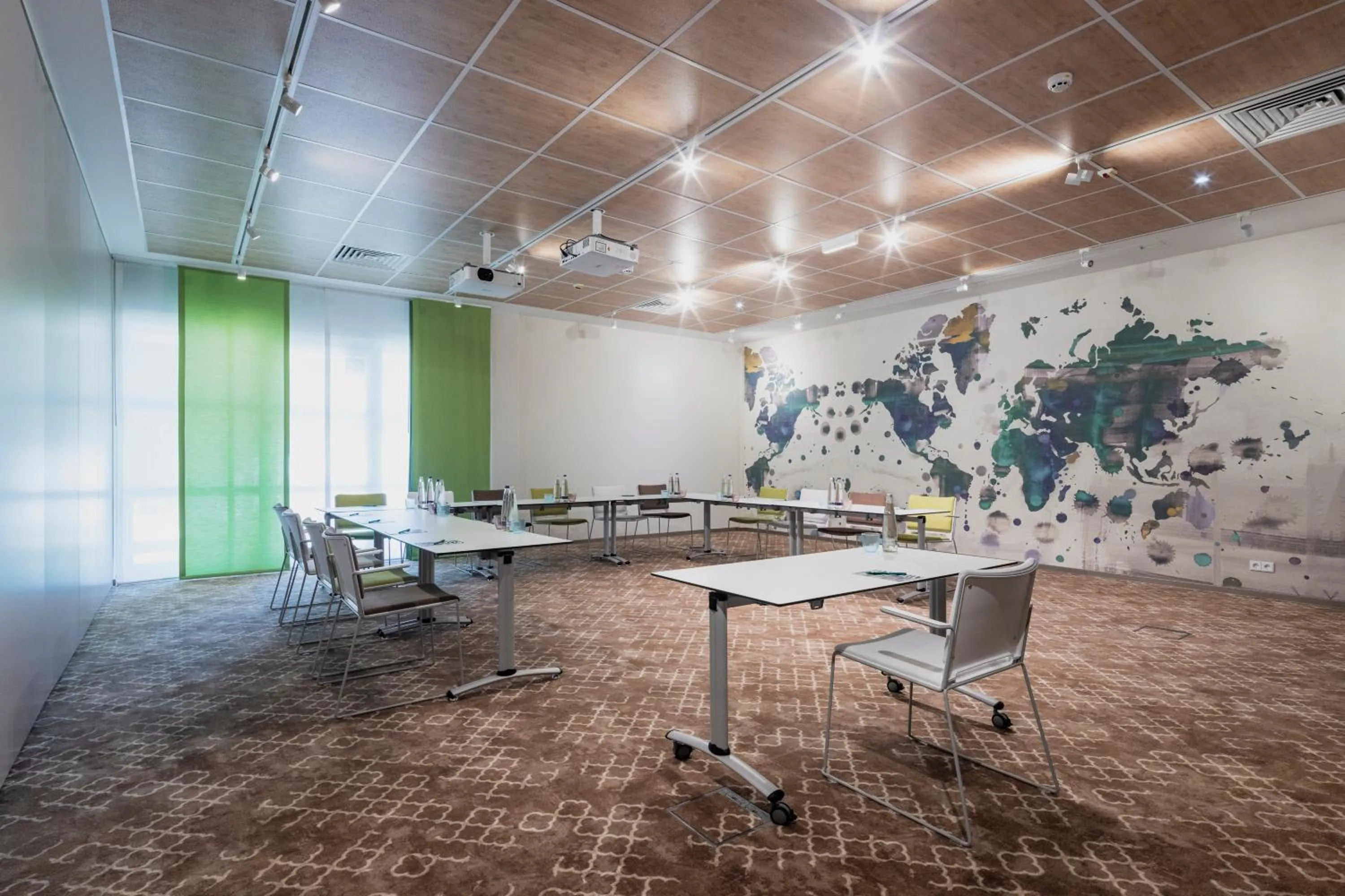 Meeting/conference room in Ibis Styles Regensburg