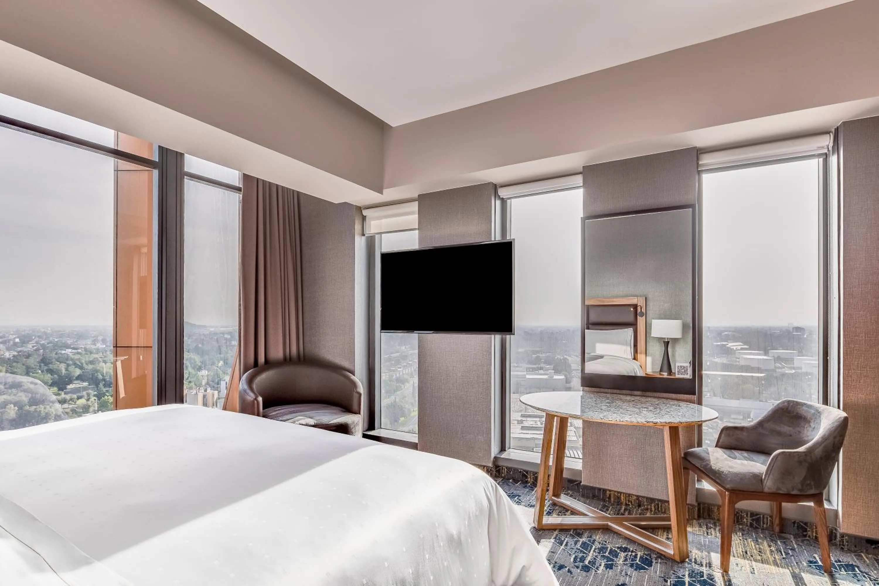 Bed in Fiesta Americana Viaducto Aeropuerto