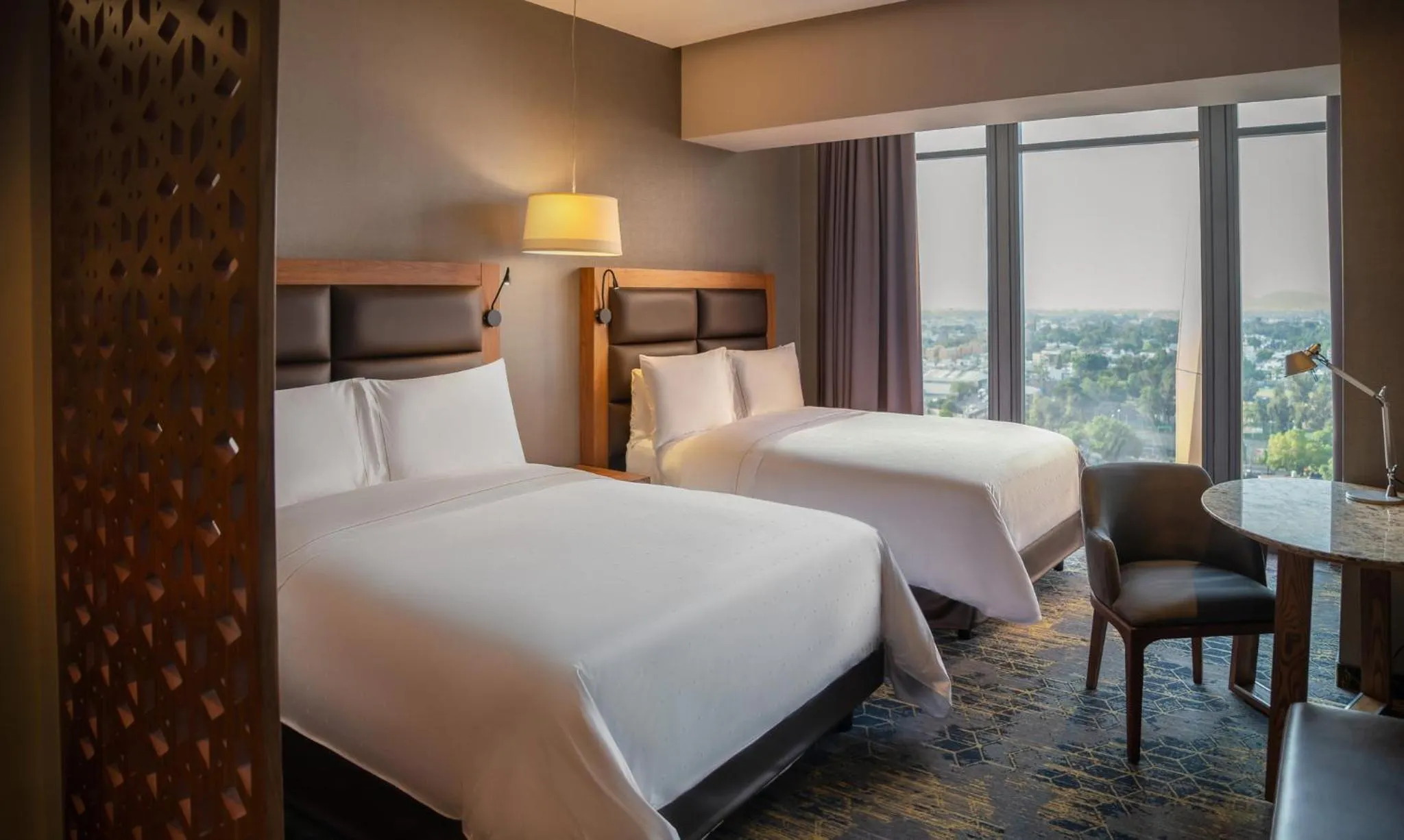 Photo of the whole room, Bed in Fiesta Americana Viaducto Aeropuerto