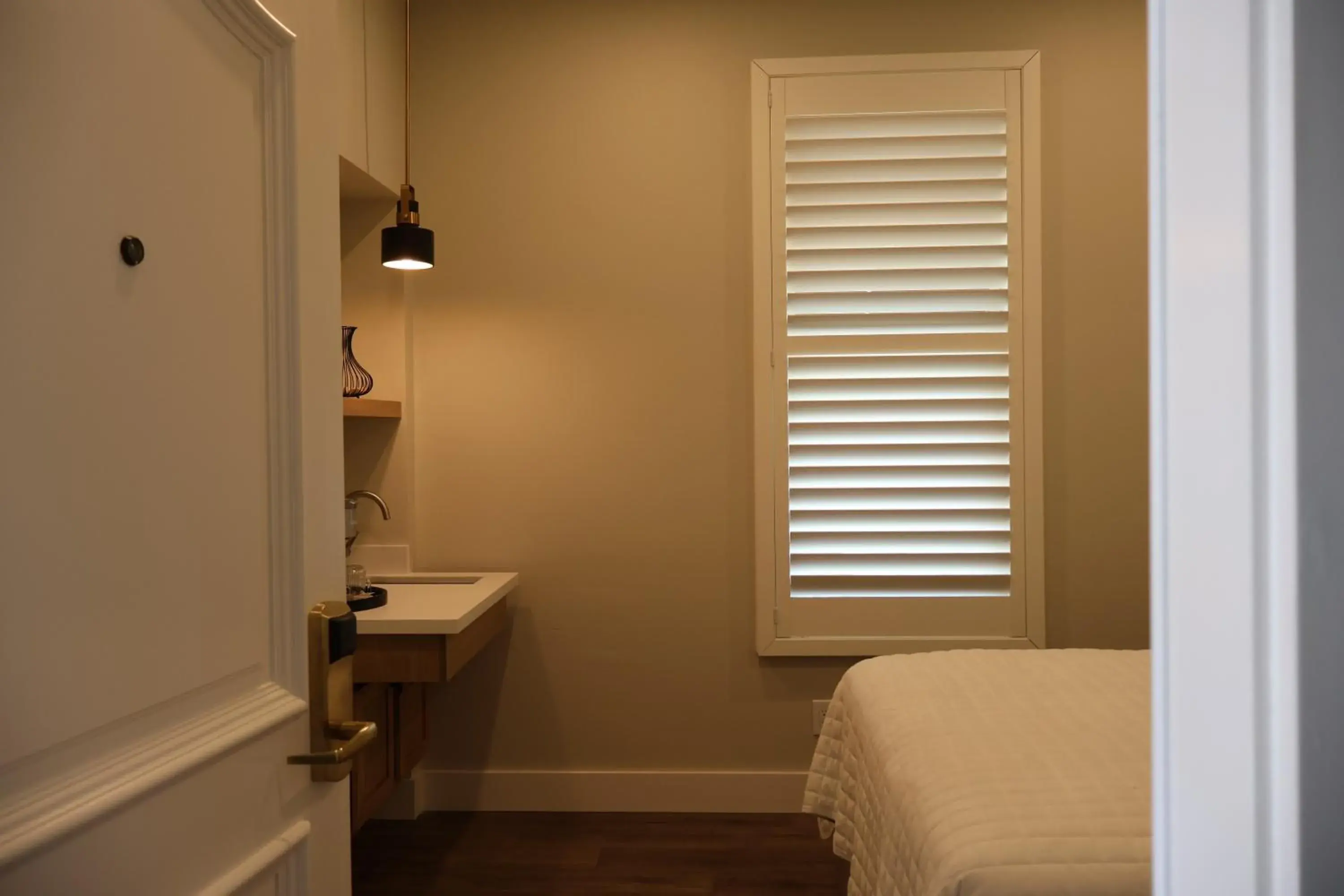 Photo of the whole room, Bed in Elm House Inn Photo of the whole room, Bed in Elm House Inn