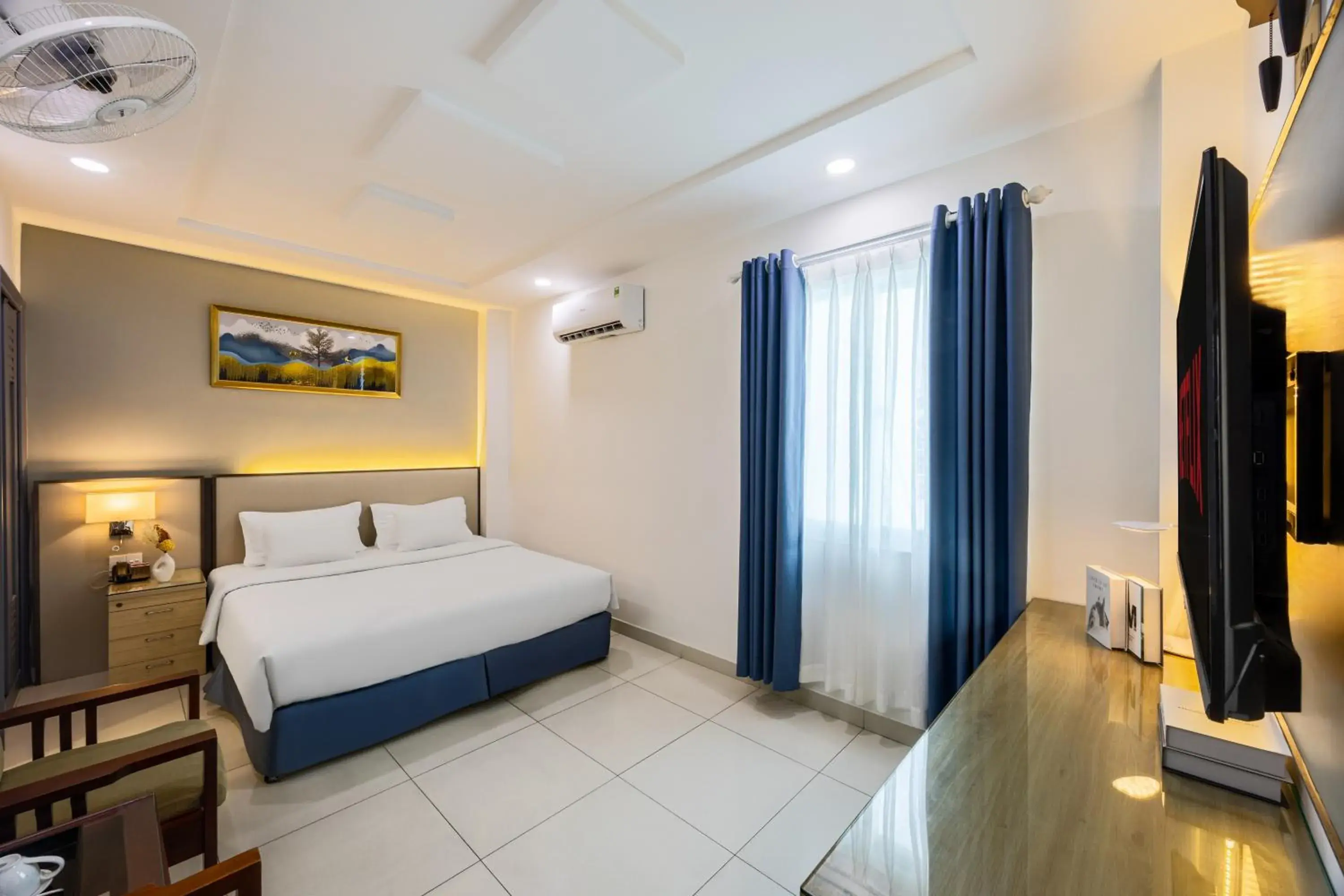 Superior Double Room in A25 Hotel - 14 Lương Hữu Khánh Superior Double Room in A25 Hotel - 14 Lương Hữu Khánh