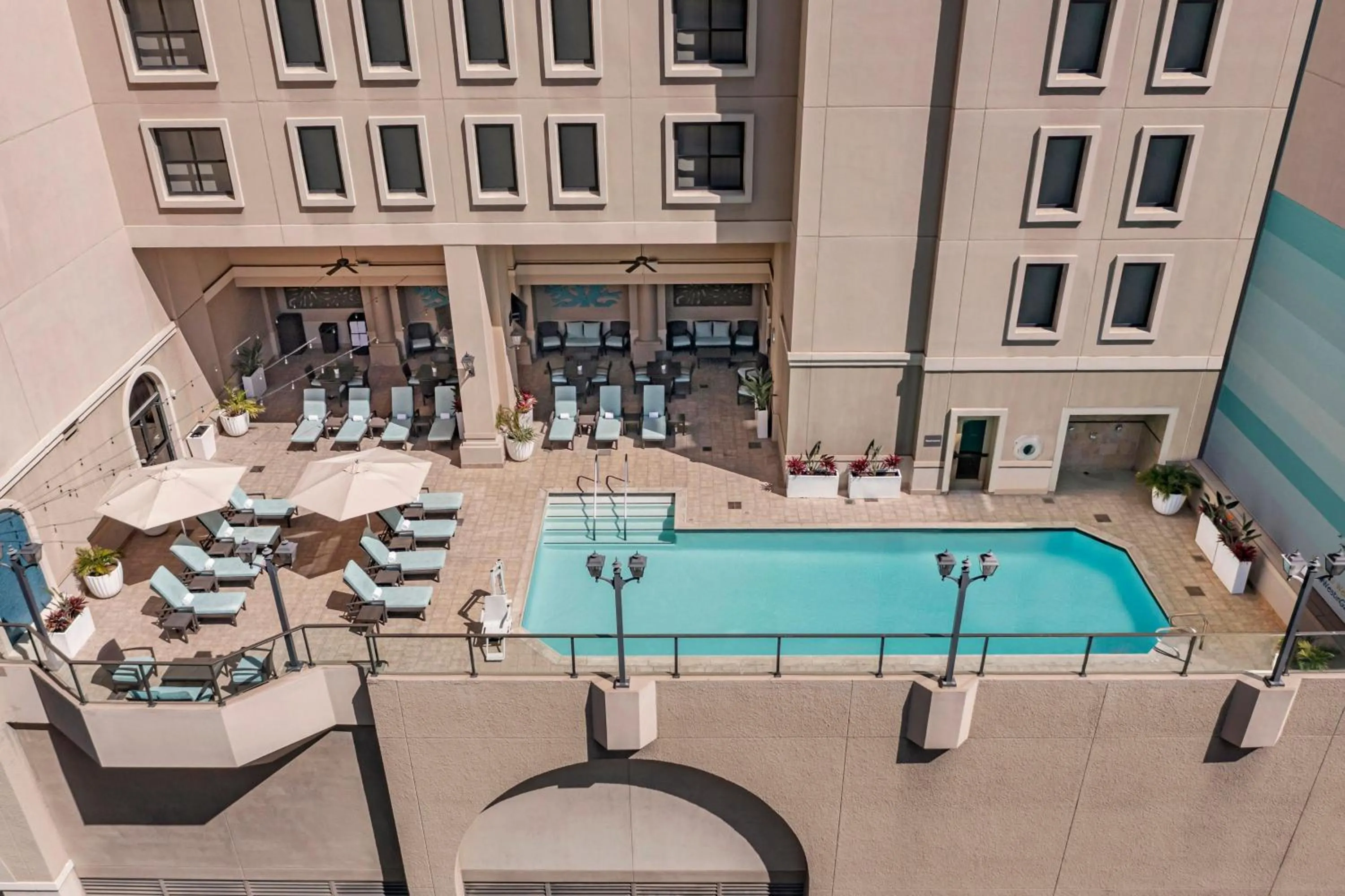 Swimming pool in The Westin San Diego Gaslamp Quarter