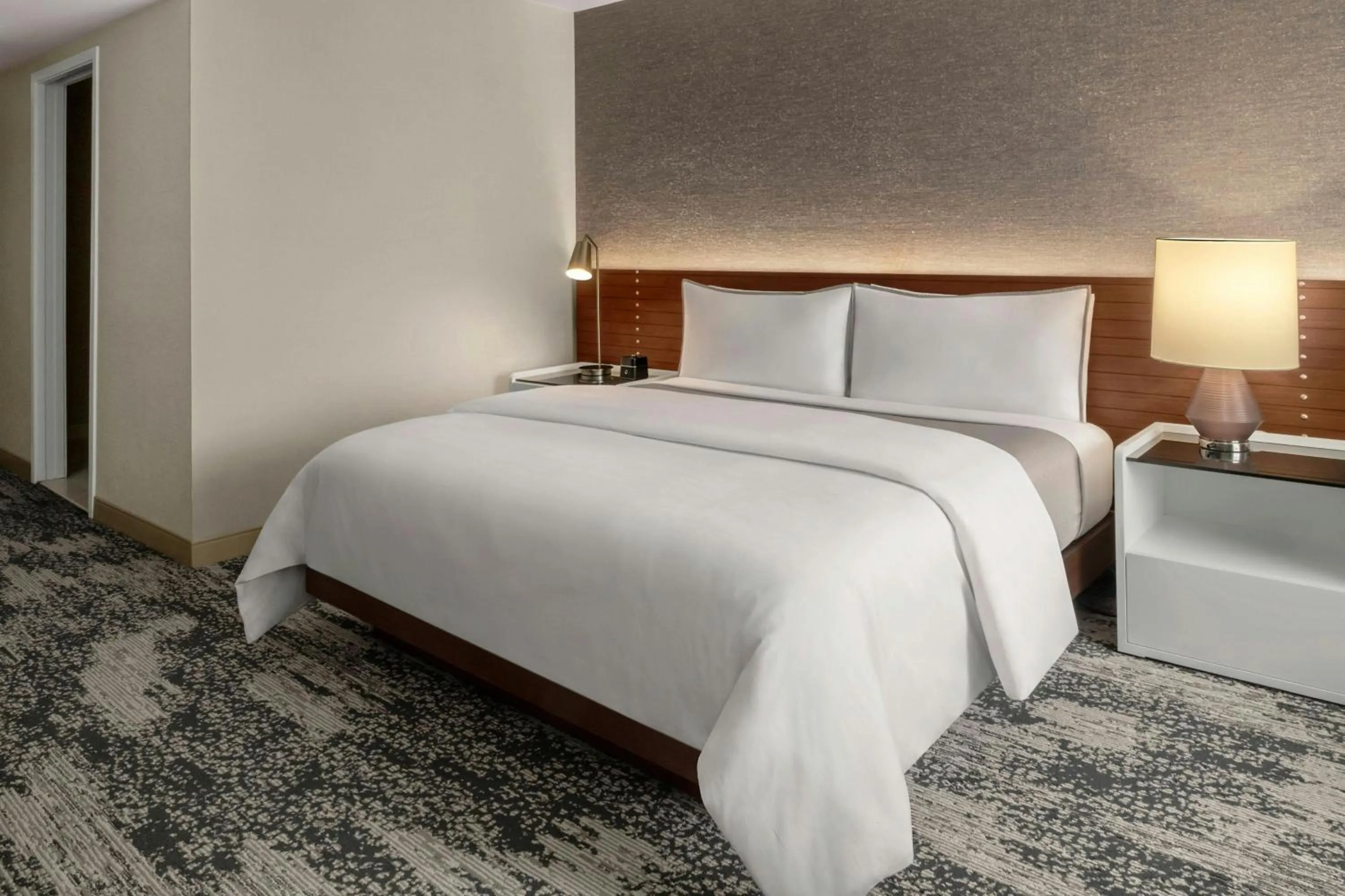 Photo of the whole room, Bed in The Westin San Diego Gaslamp Quarter