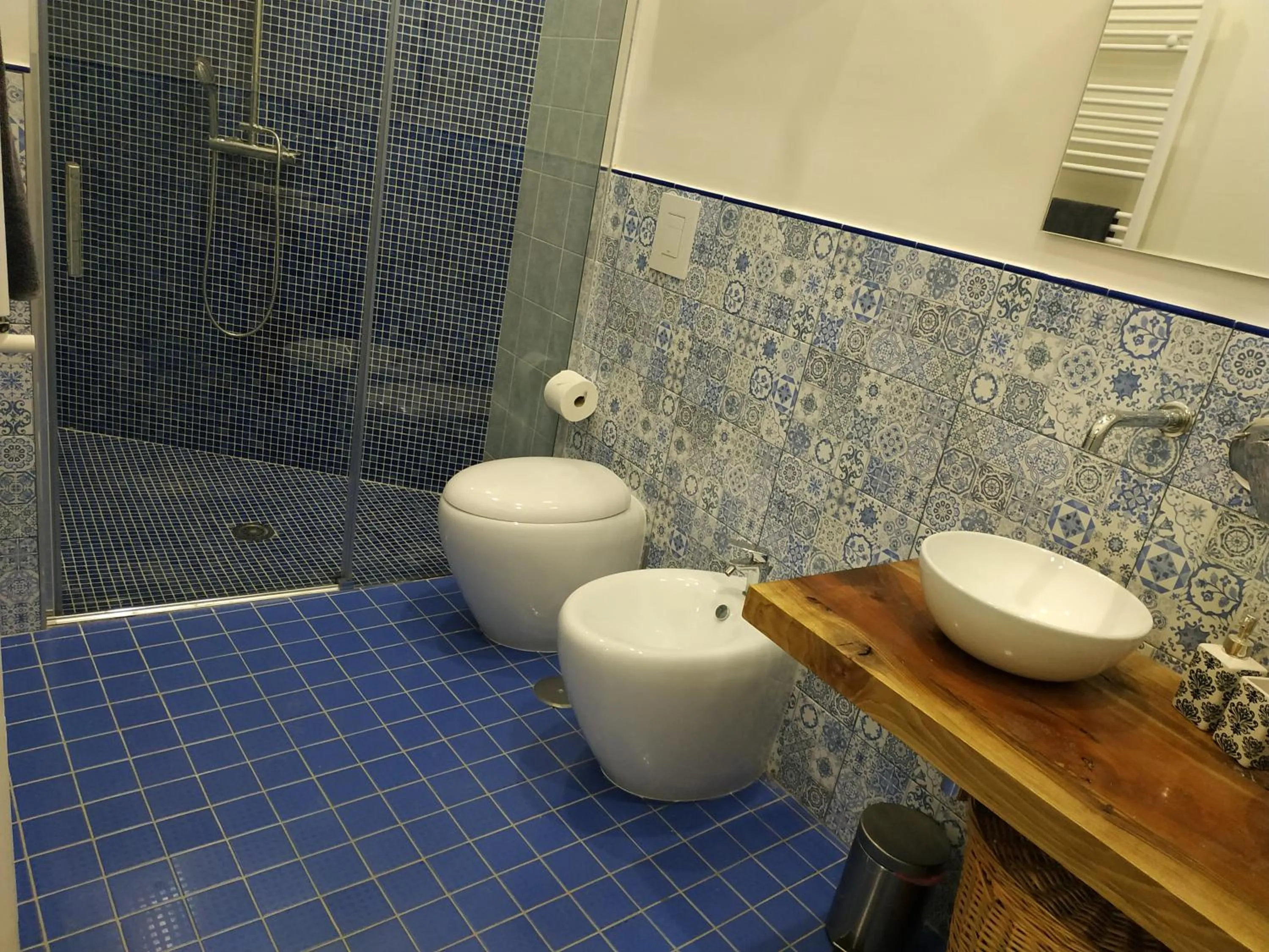 Bathroom in Sun&TheCity