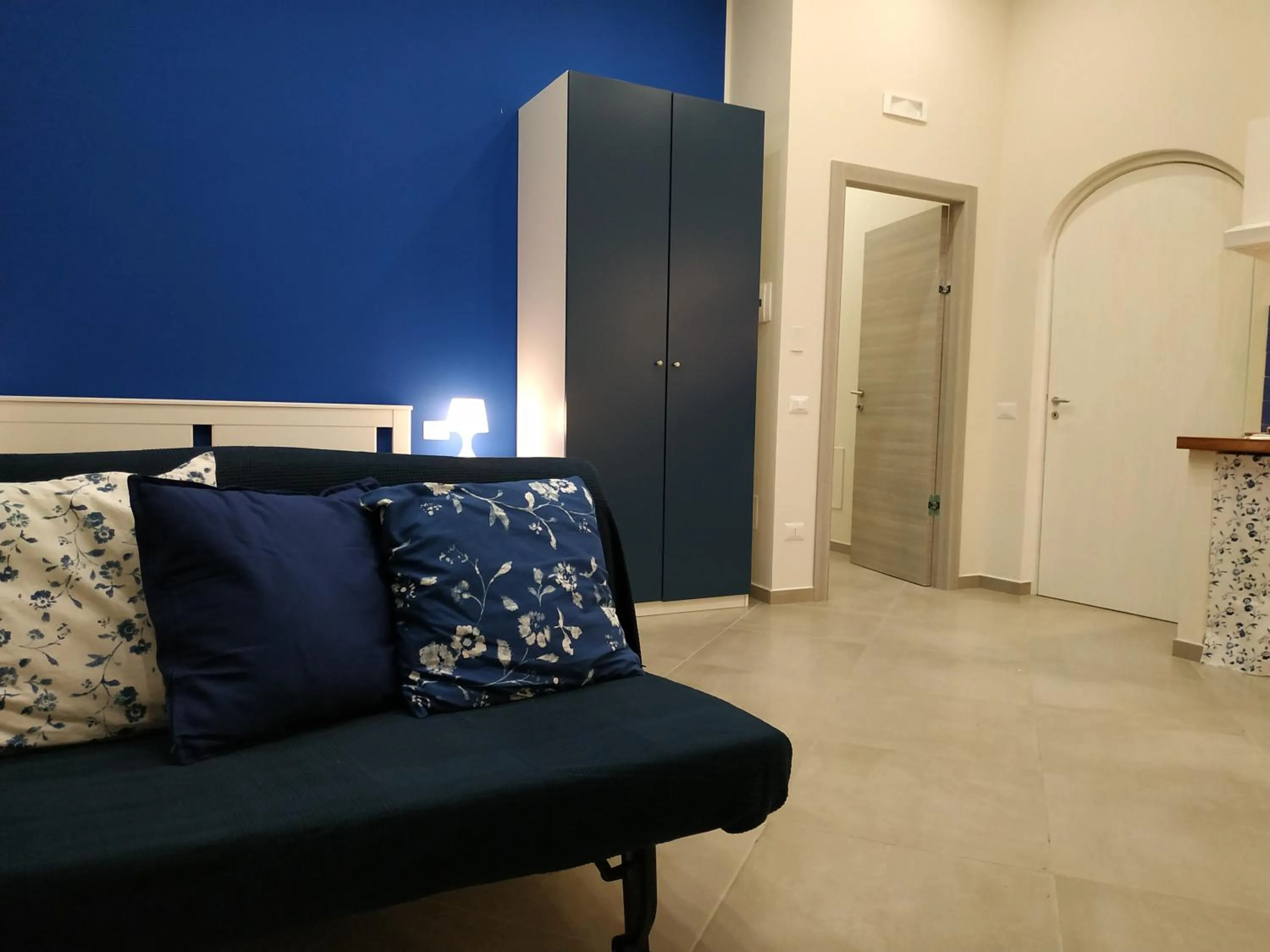 Photo of the whole room in Sun&TheCity