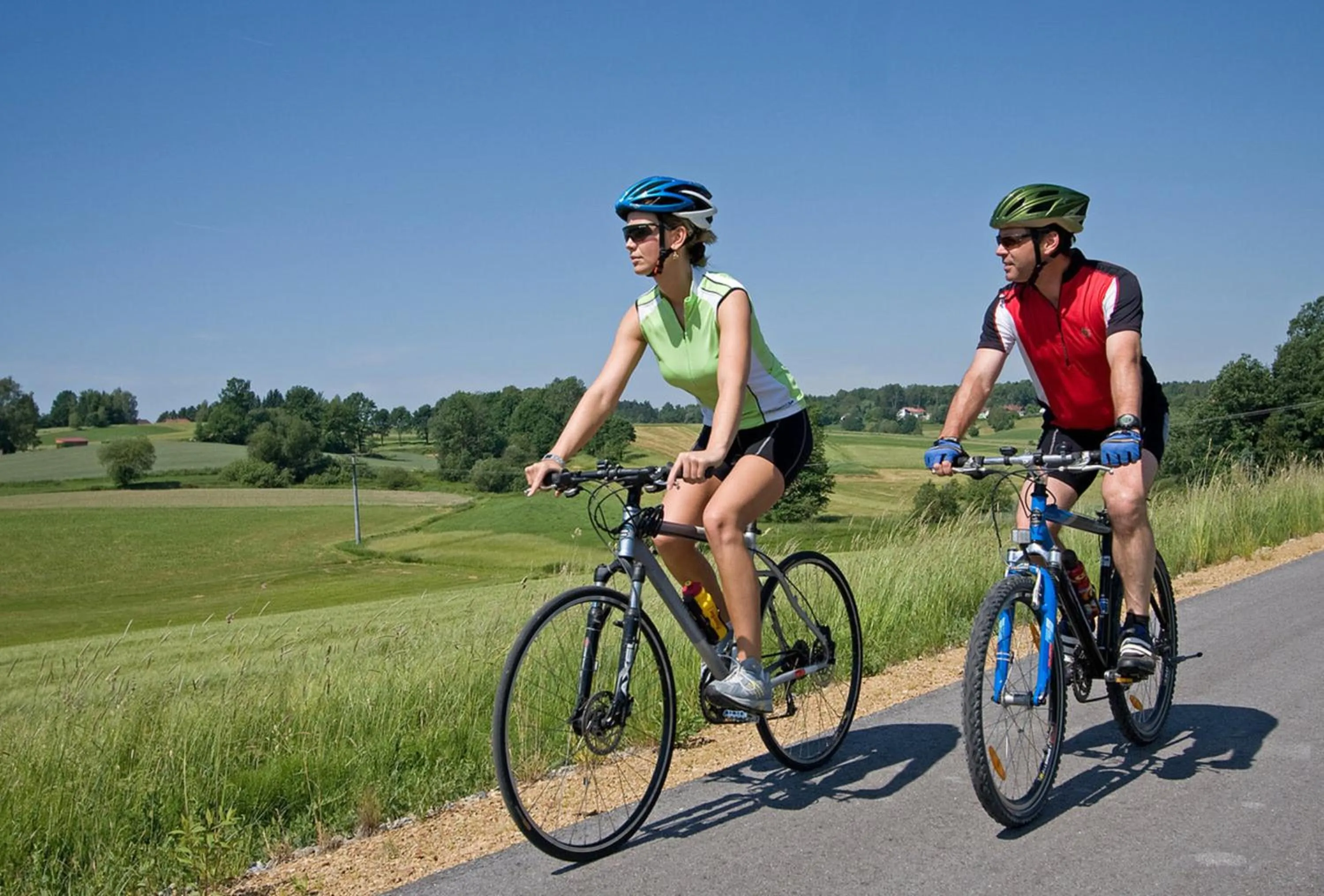 Cycling in SMARTY Hotel Euler Homburg, Saar - KONTAKTLOSER SELF CHECK-IN