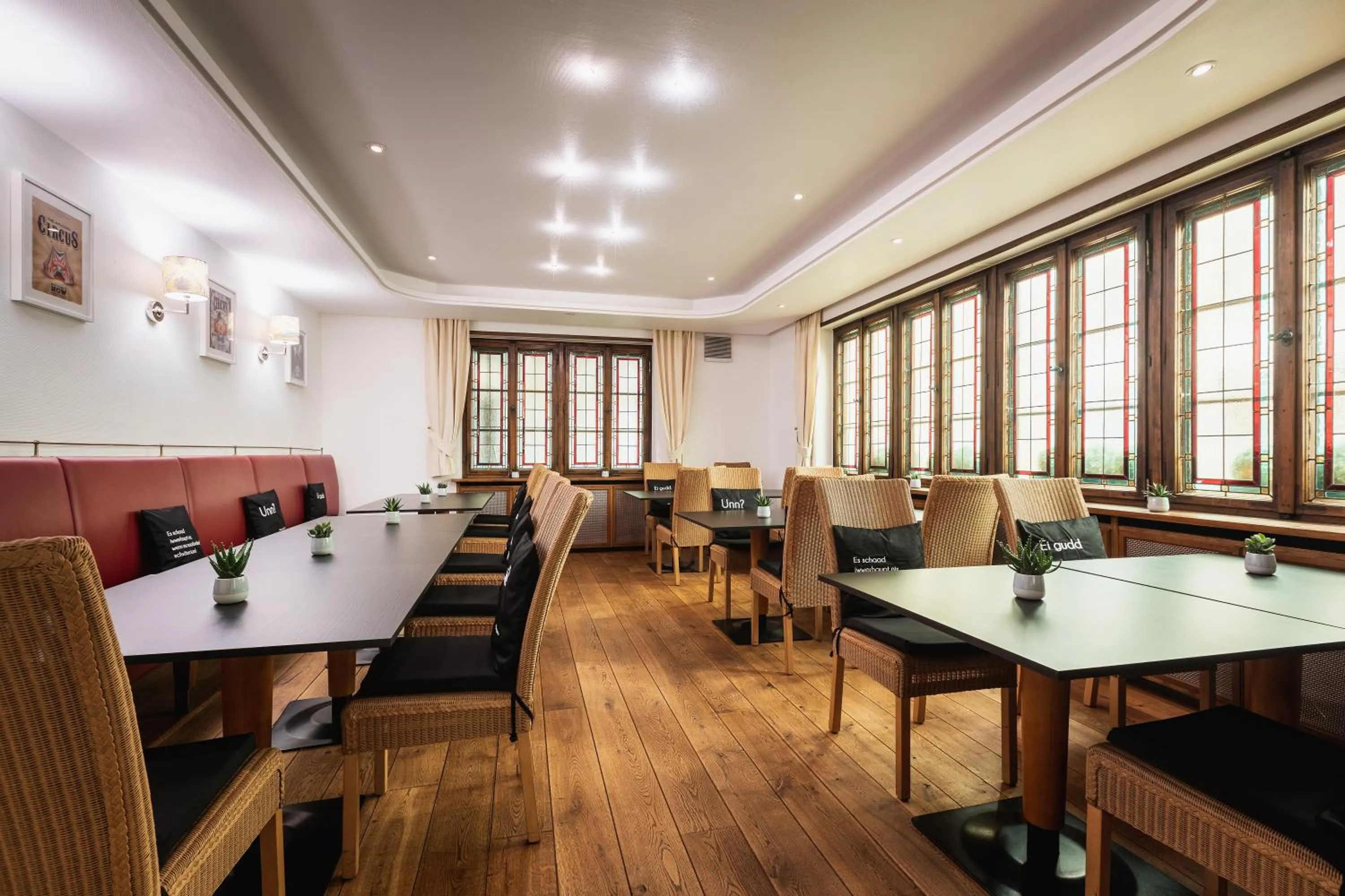 Breakfast in SMARTY Hotel Euler Homburg, Saar - KONTAKTLOSER SELF CHECK-IN