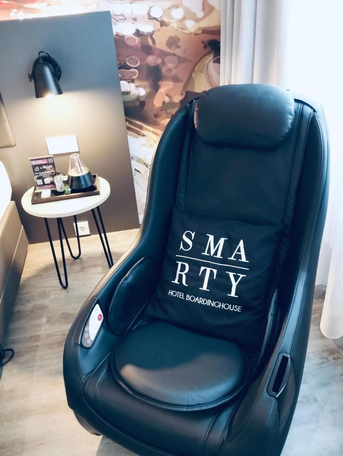 Seating area in SMARTY Hotel Euler Homburg, Saar - KONTAKTLOSER SELF CHECK-IN