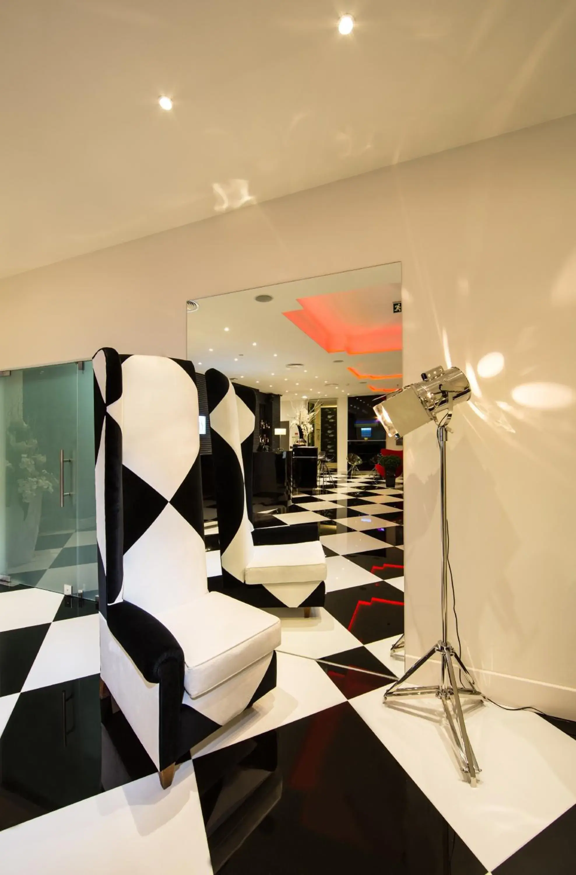 Property building in Holiday Inn Express Lisboa - Av. Liberdade by IHG Property building in Holiday Inn Express Lisboa - Av. Liberdade by IHG