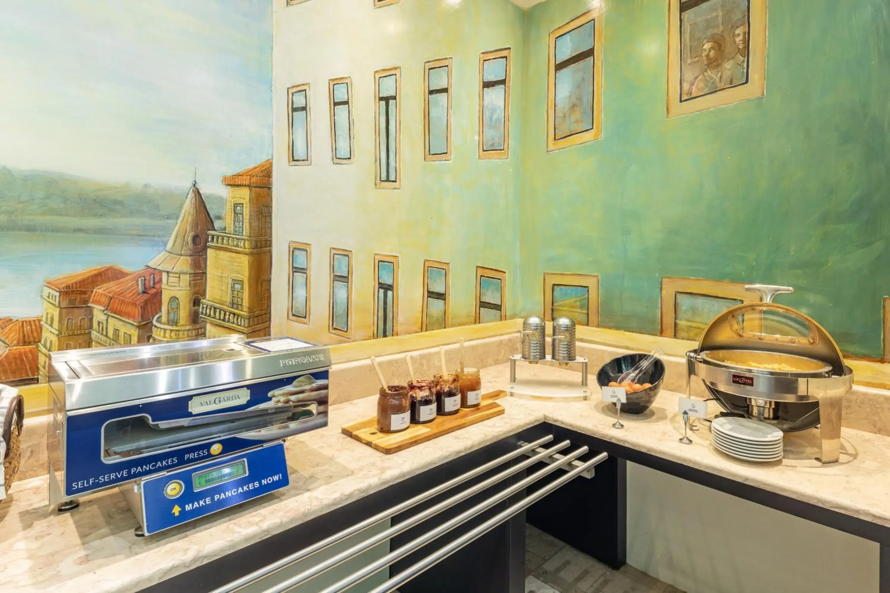 Breakfast in Holiday Inn Express Lisboa - Av. Liberdade by IHG Breakfast in Holiday Inn Express Lisboa - Av. Liberdade by IHG