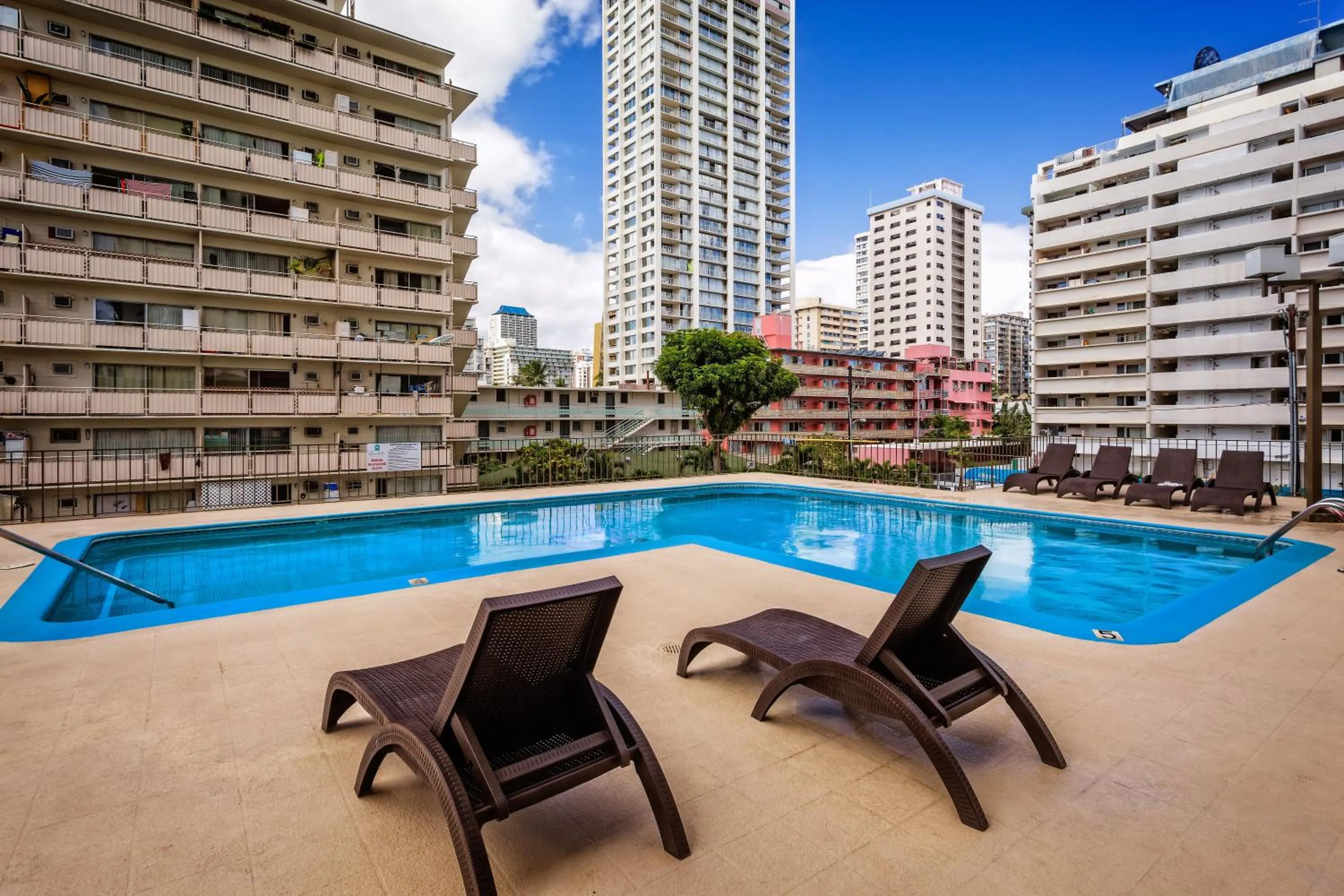 City view in Waikiki Resort Hotel