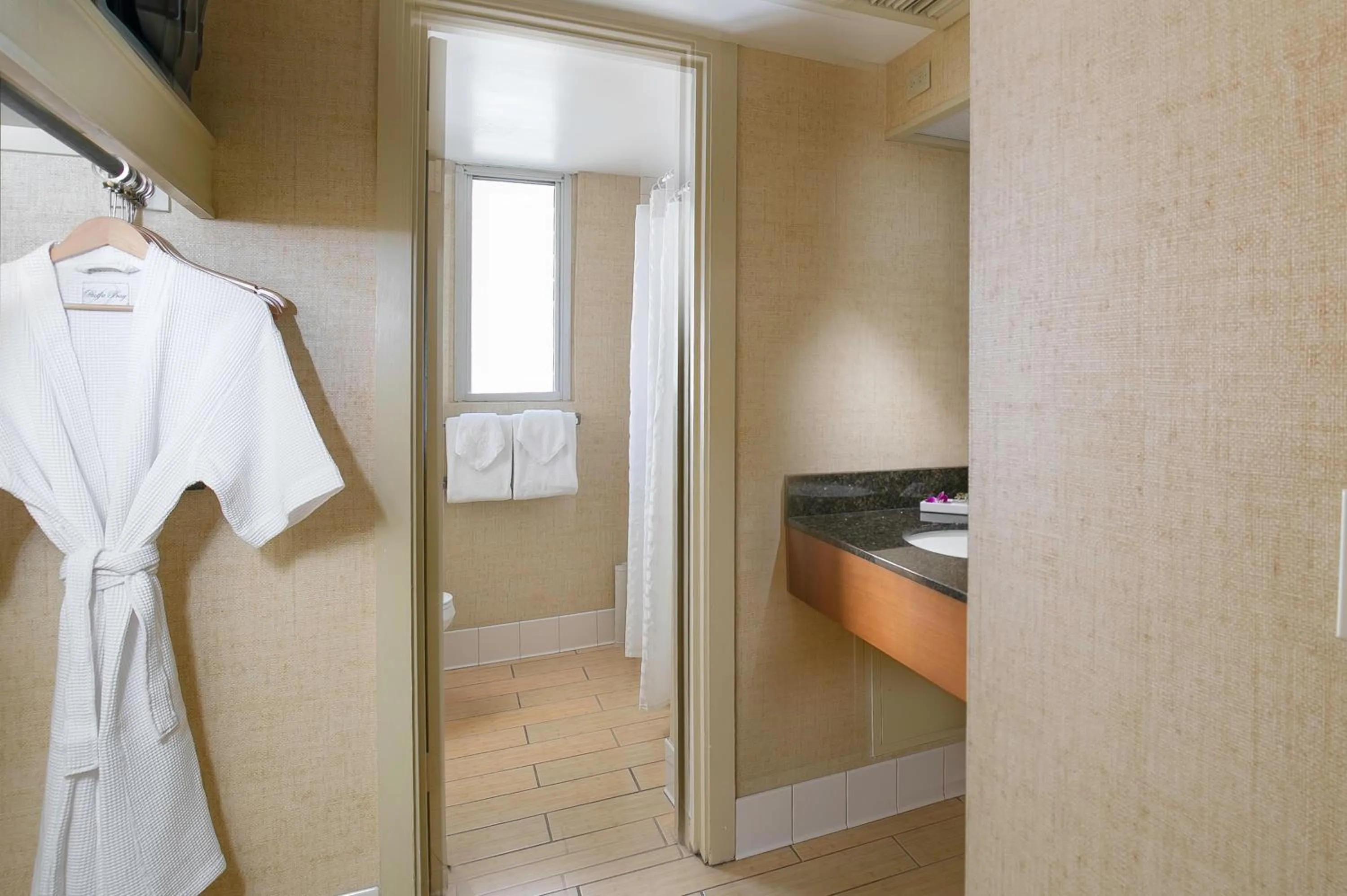 Bathroom in Waikiki Resort Hotel