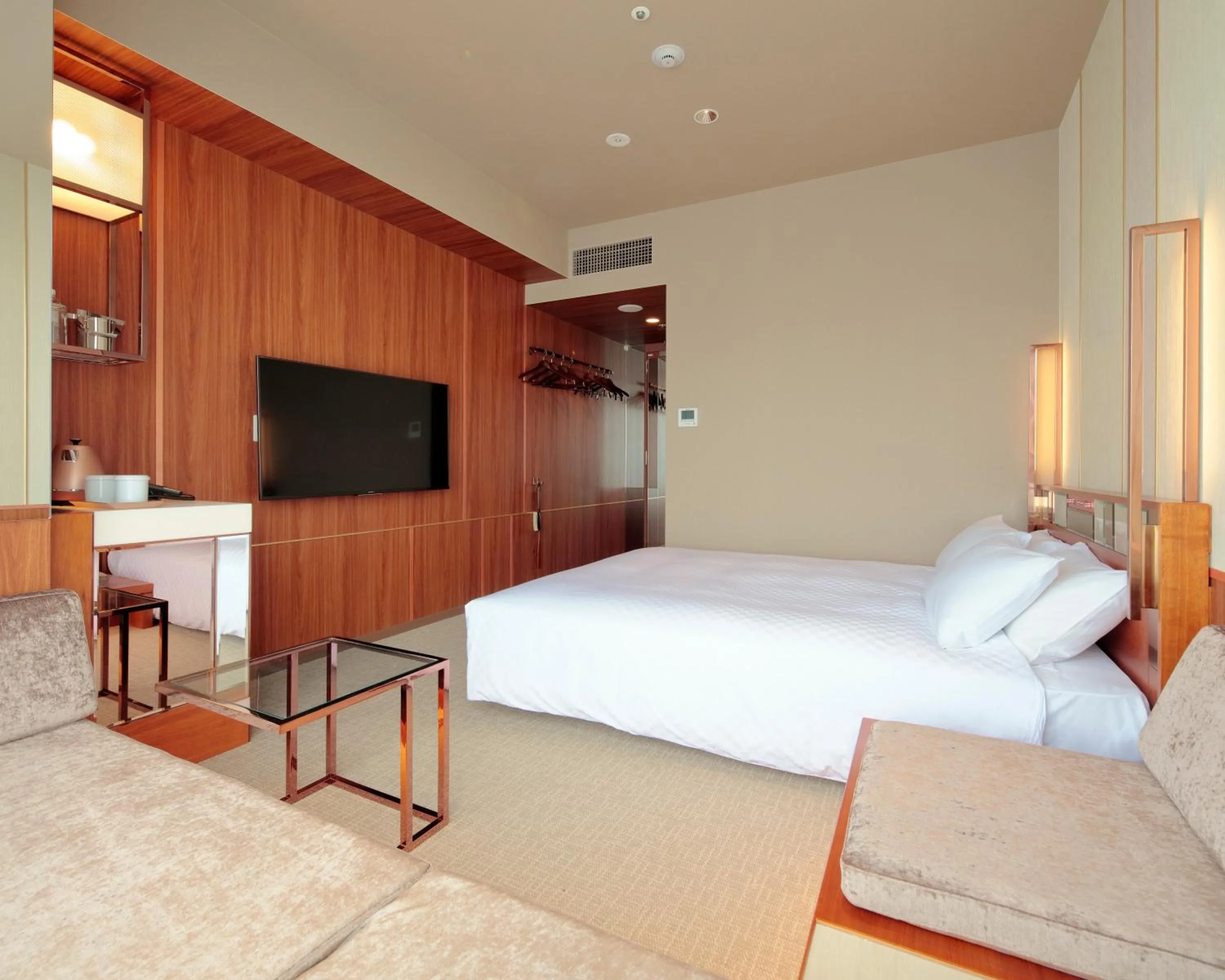 Bedroom, Bed in Candeo Hotels Nagasaki Shinchi Chinatown