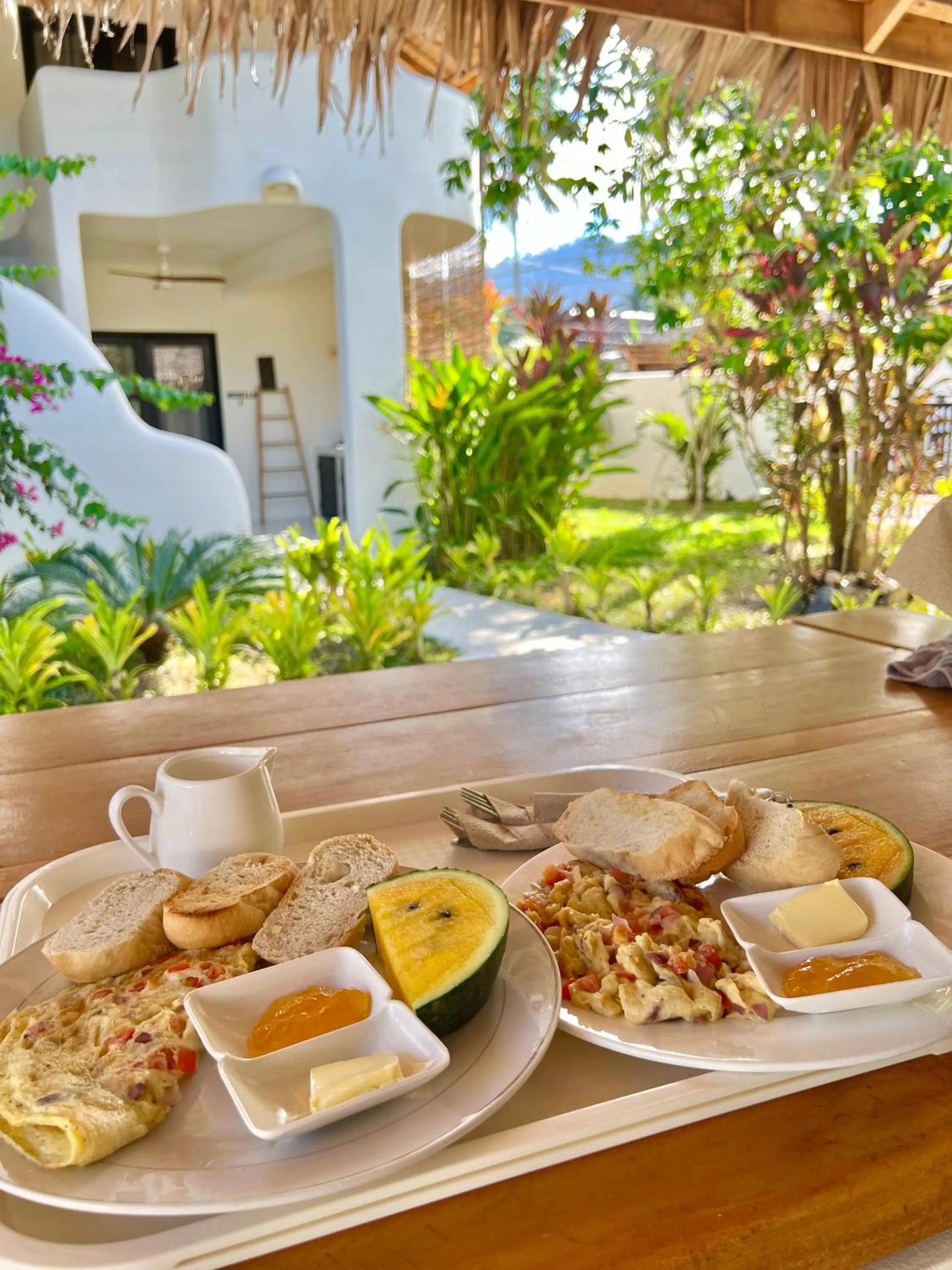 Breakfast in Parrots Boutique Resort