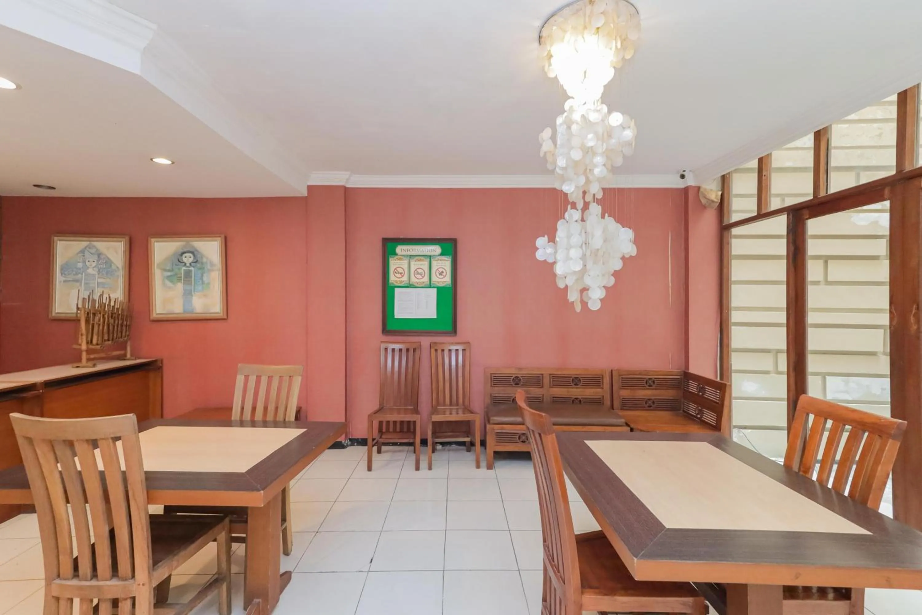 Seating area in RedDoorz near Gubeng Station Surabaya