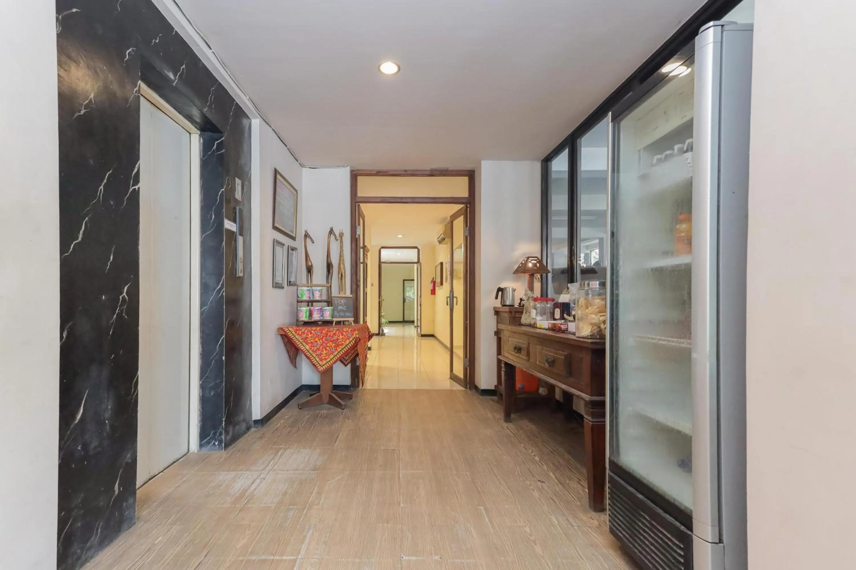 Property building in RedDoorz near Gubeng Station Surabaya