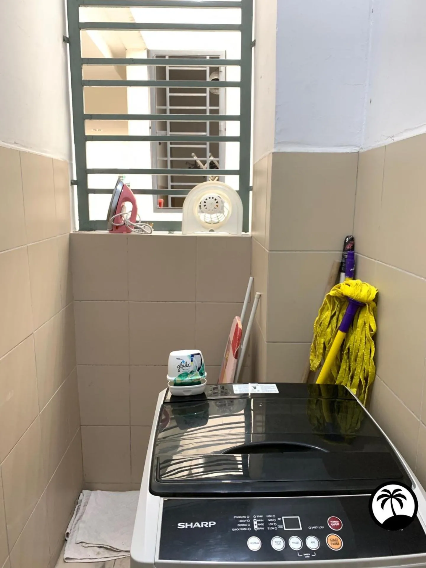 washing machine in Paradise Suite at the Loft, Imago